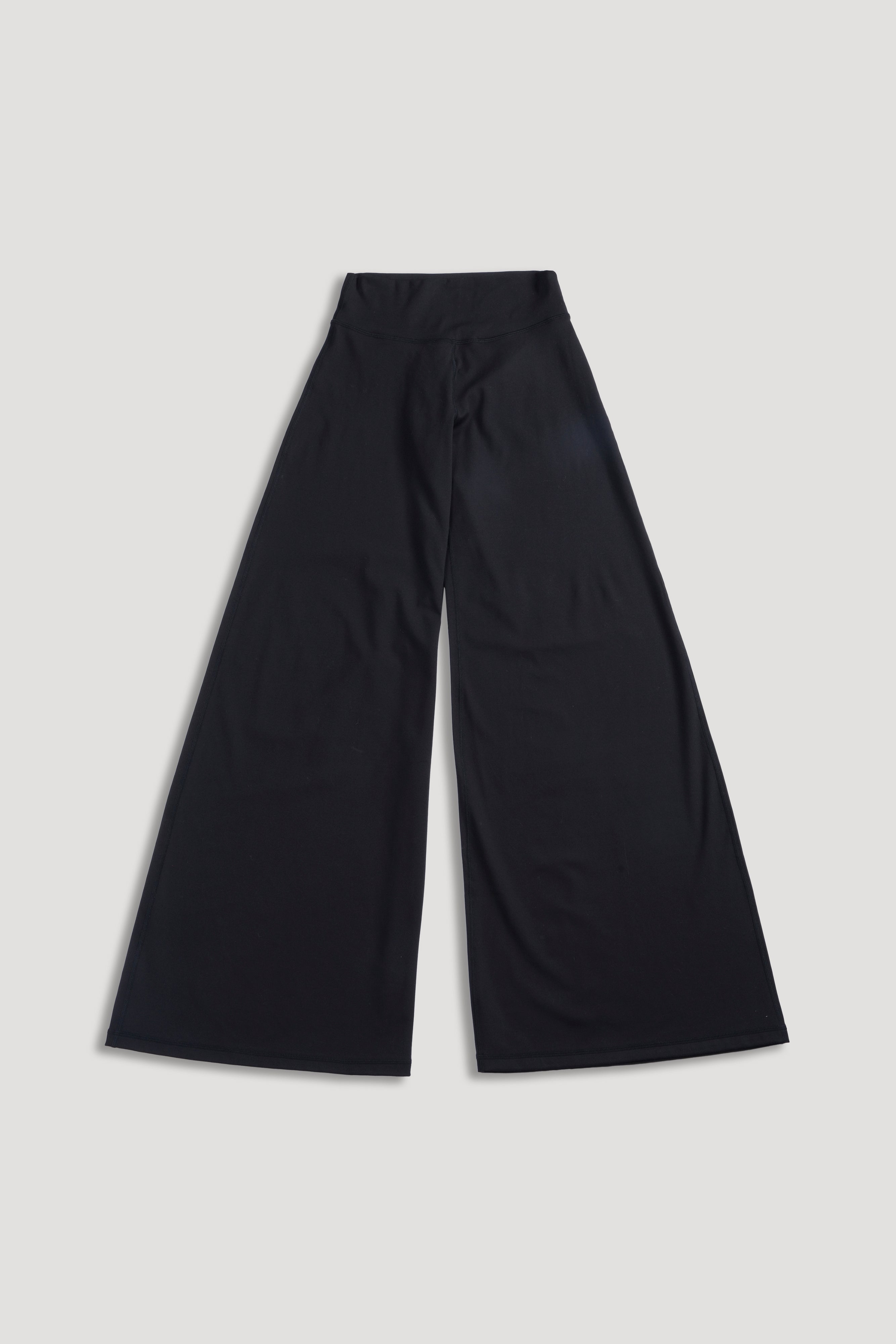 Wolf Wide Leg Energy Pant in Black
