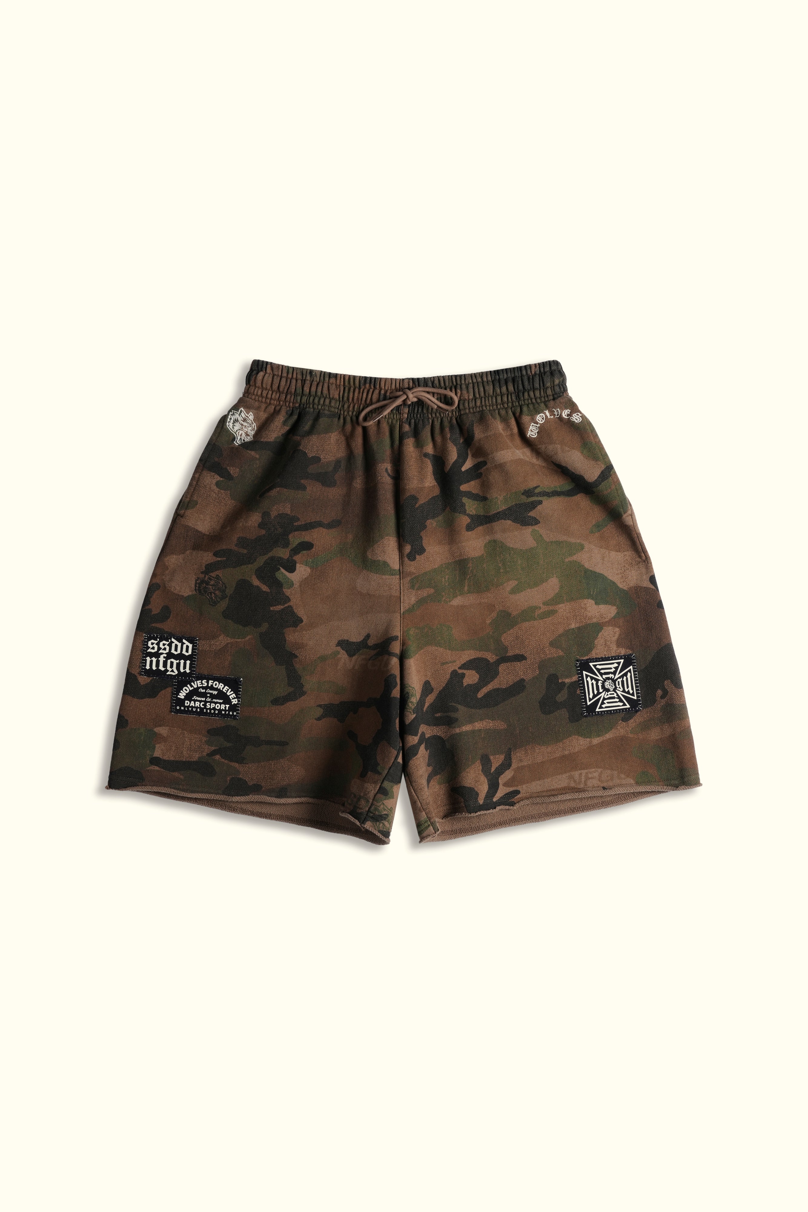 Chopper Patch Grunge Brock Sweat Short in Ohana Woodland Camo