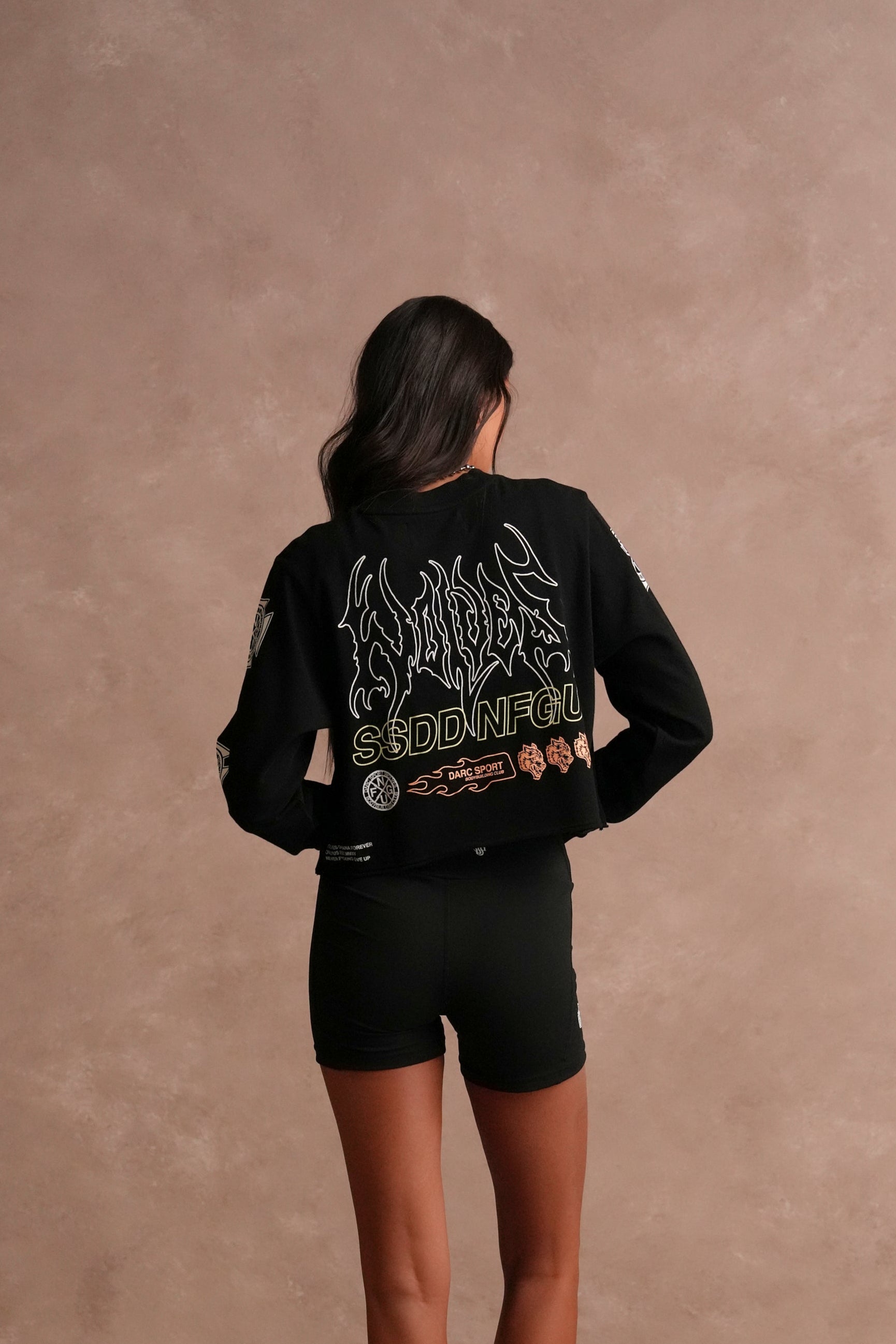 No Limit "Premium" (Cropped) L/S Tee in Black