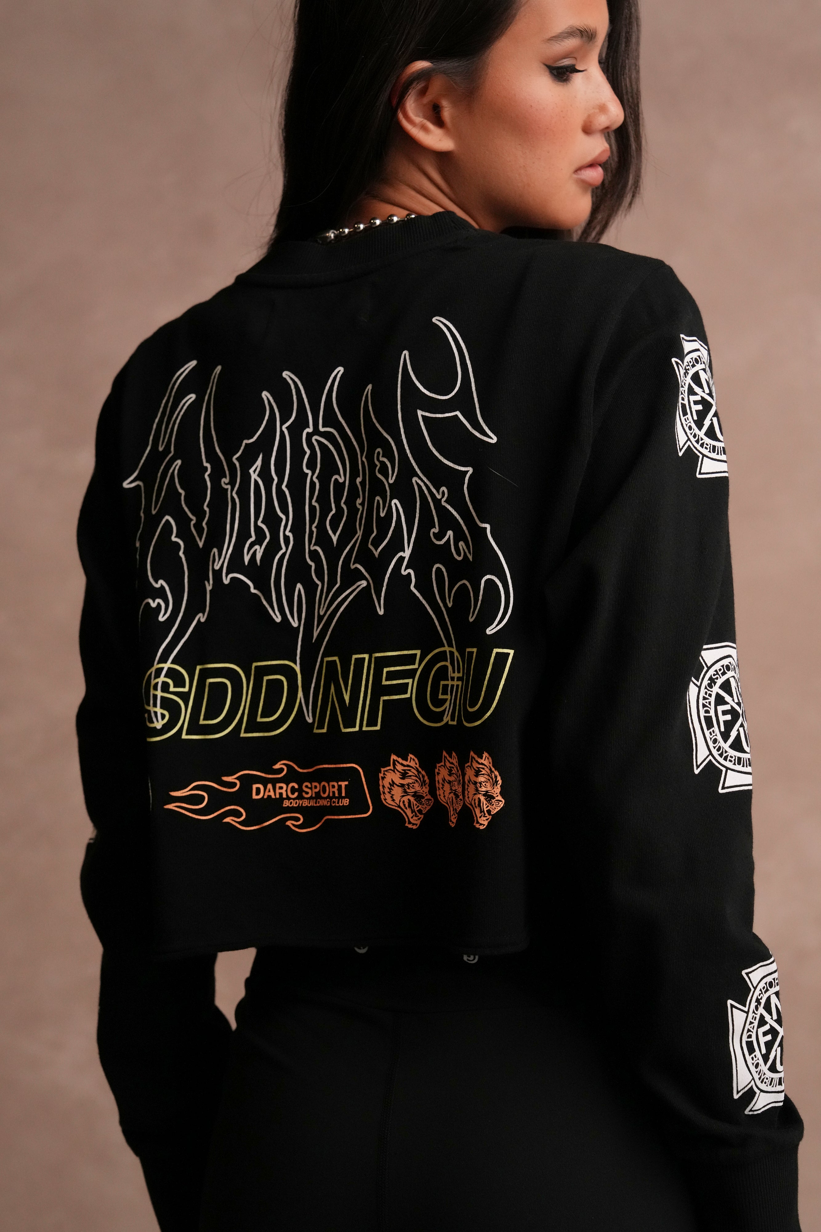 No Limit "Premium" (Cropped) L/S Tee in Black