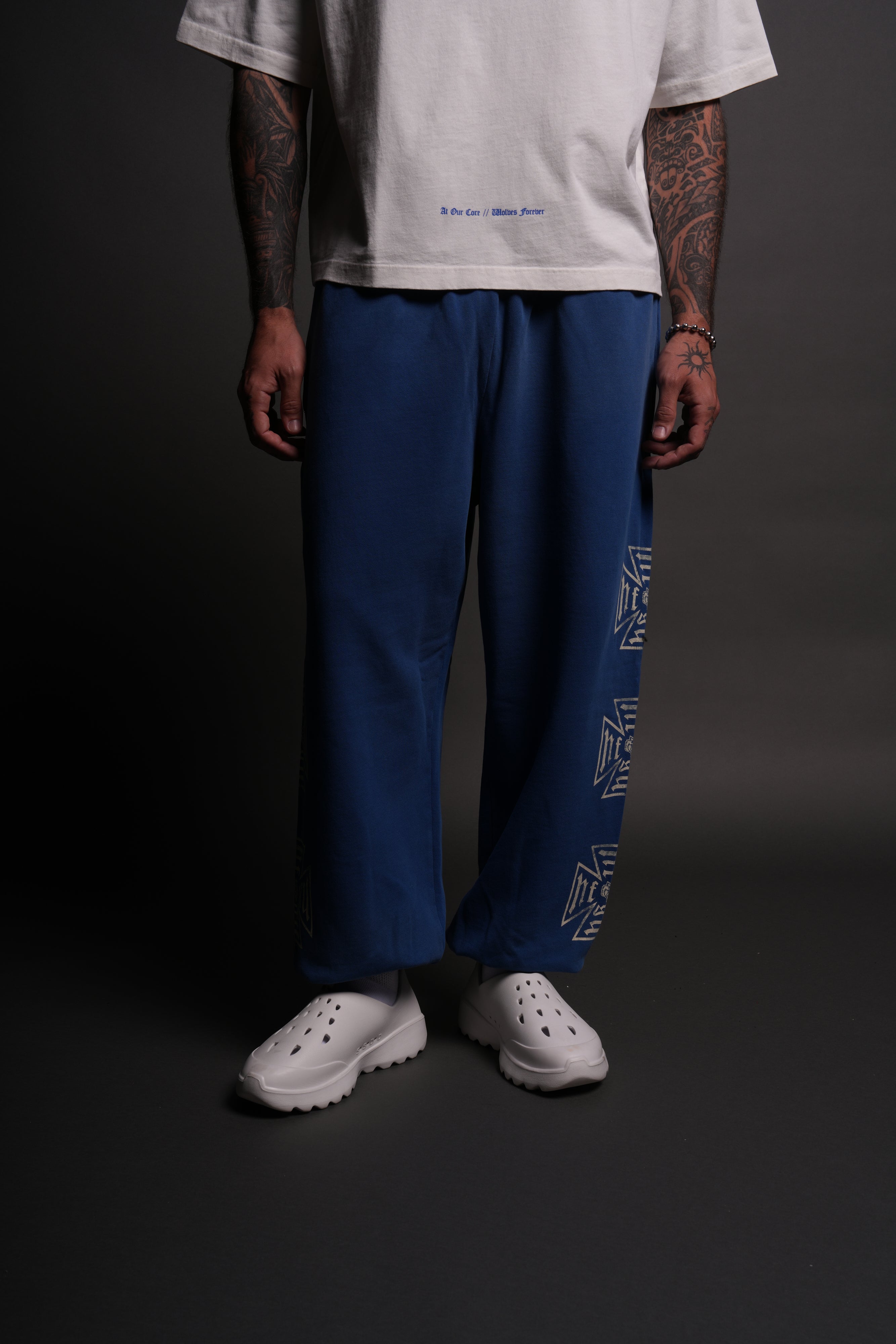 Core Lounger Sweat Pants in Darc Cobalt Drift Wash