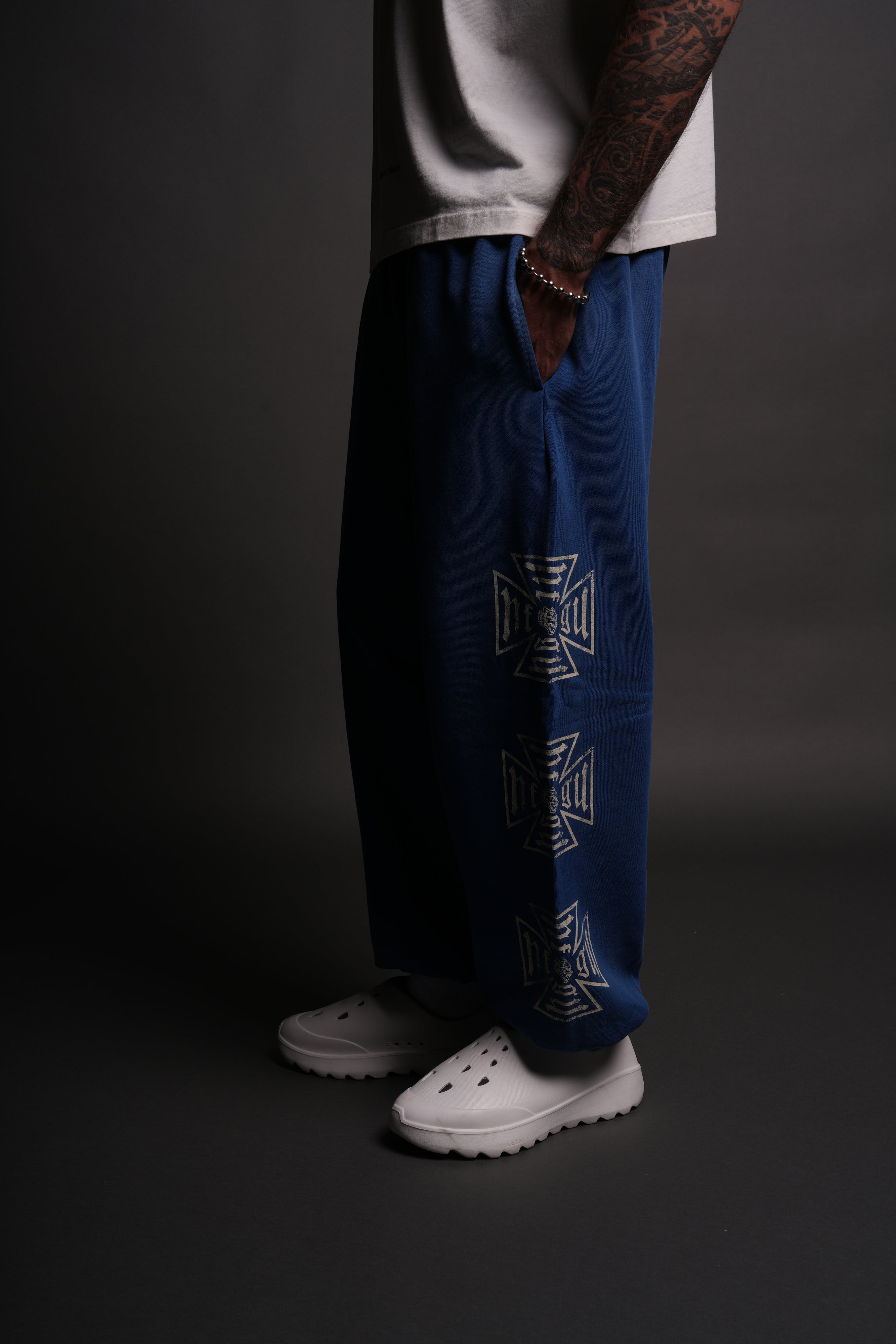 Core Lounger Sweat Pants in Darc Cobalt Drift Wash