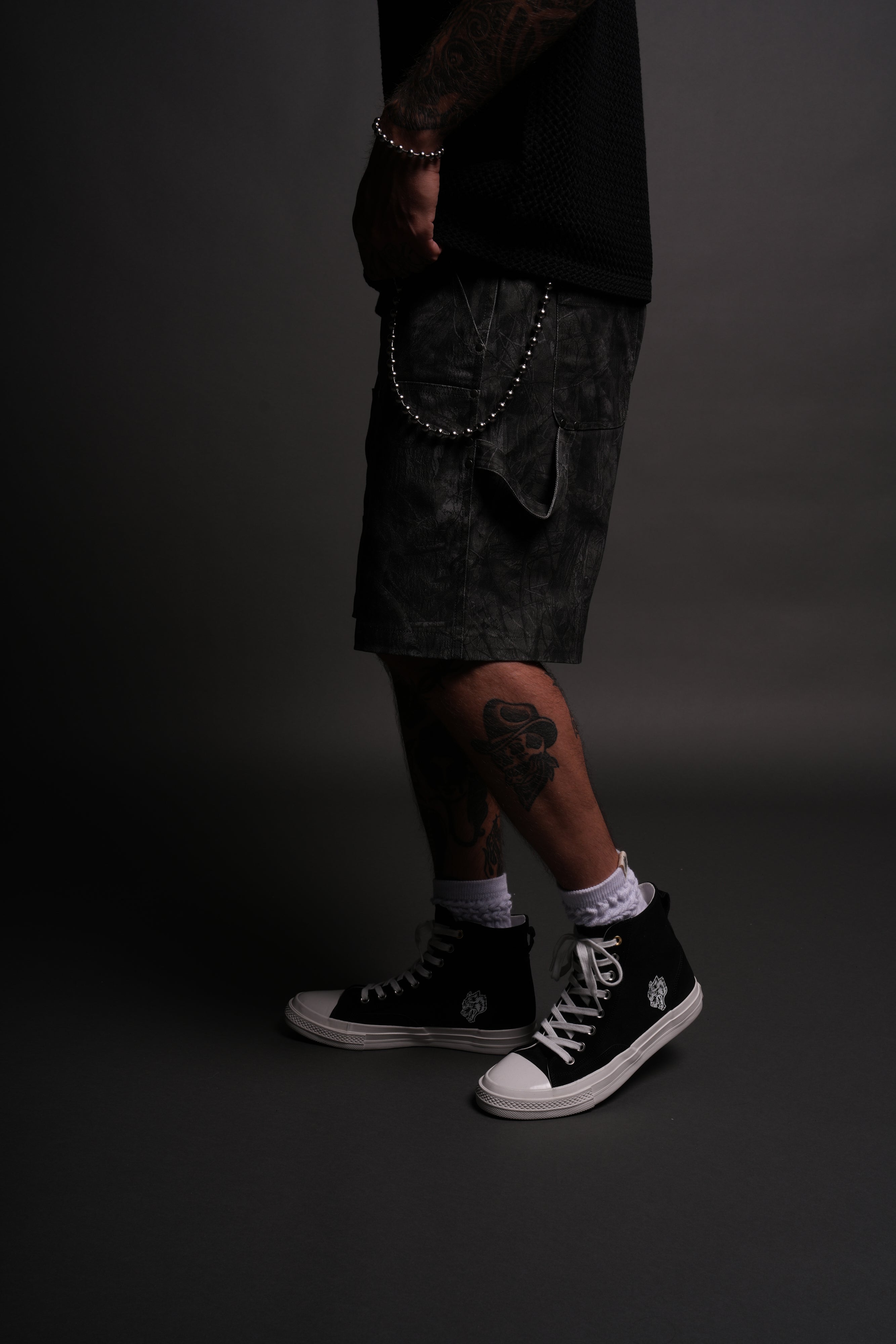 Wolf Chopper Oversized Clark Utility Shorts in Darc Driftwood Forest Camo