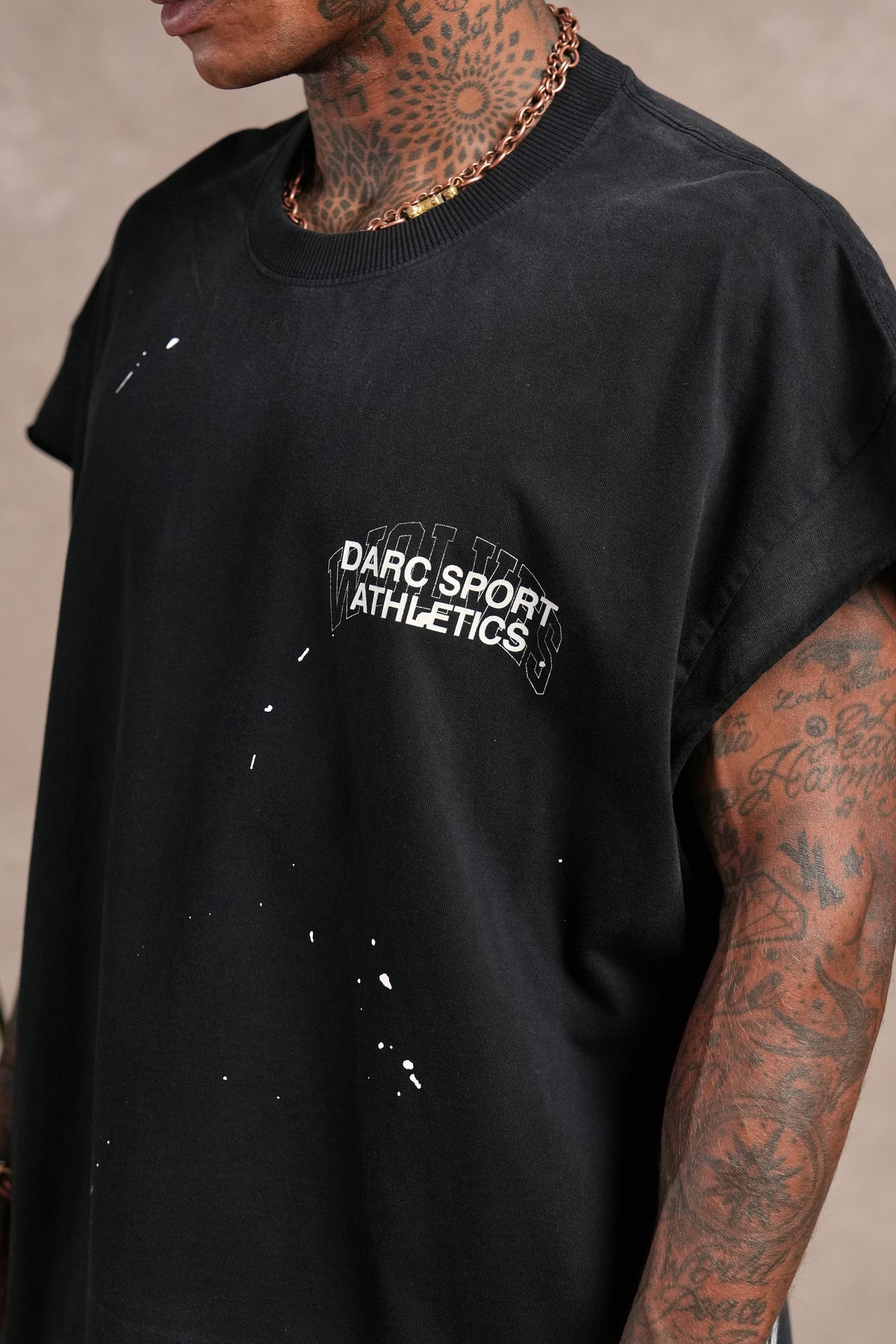 Hot Rod Grunge Cut-Off Mid Length Raw Hem Tee in Black Drift Wash