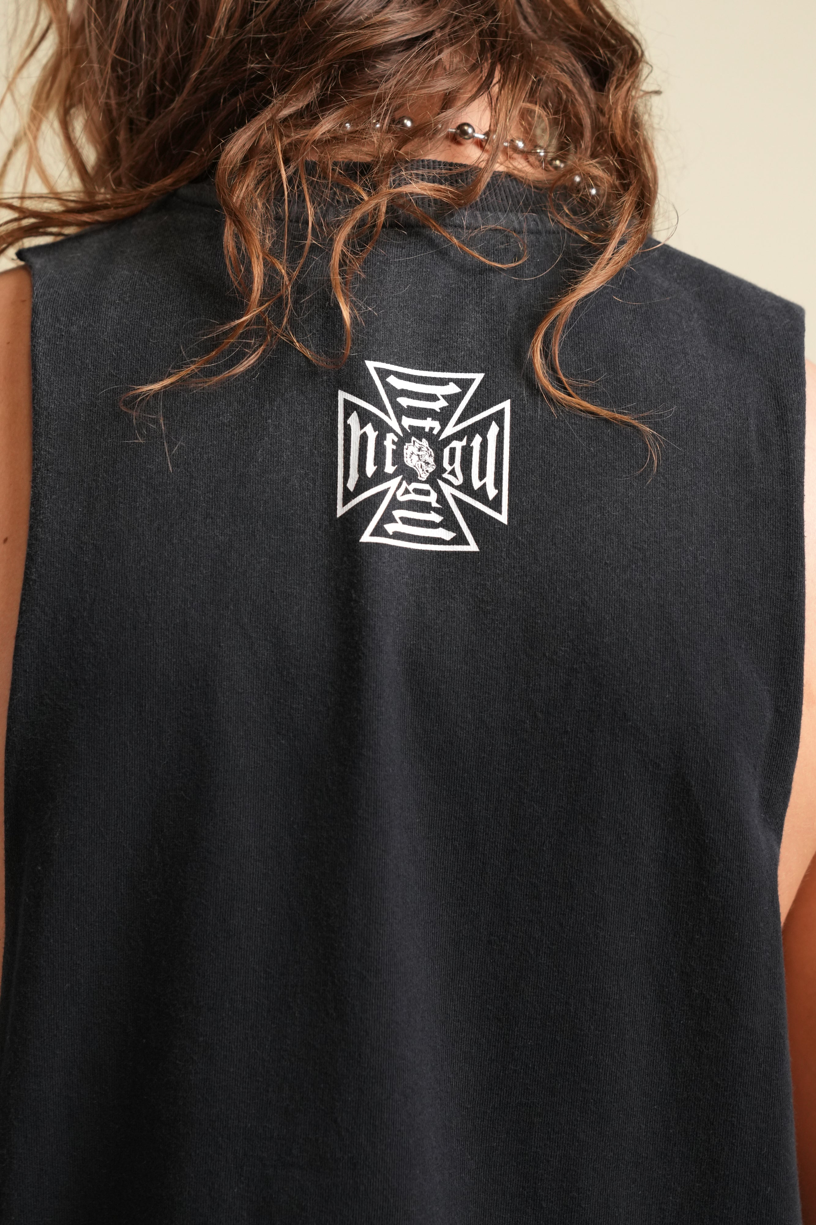 Ohana Wolf "Grunge" Raw Cropped Tommy Muscle Tee in Black Drift Wash