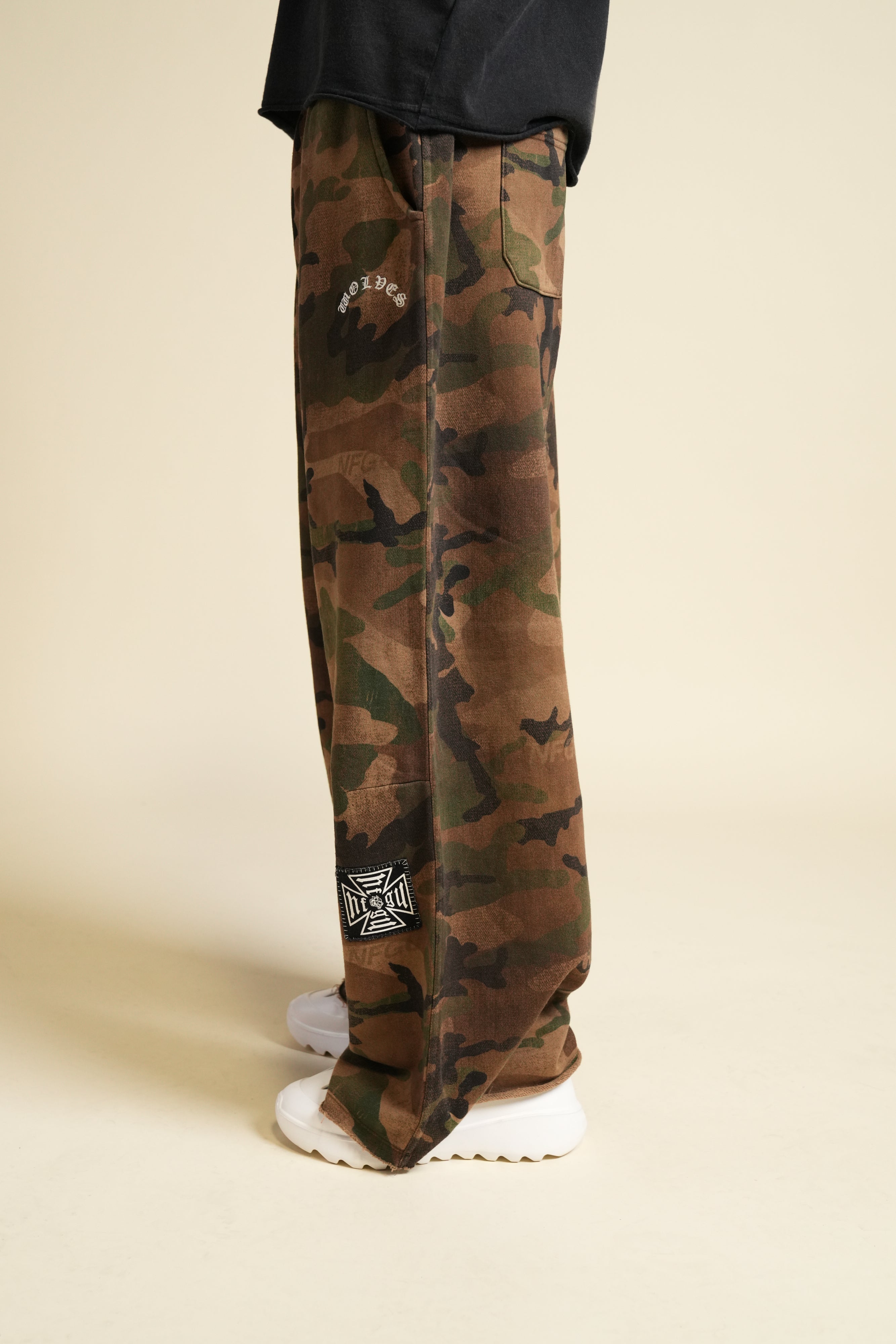 Chopper Patch Moaty Sweat Pants in Ohana Woodland Camo