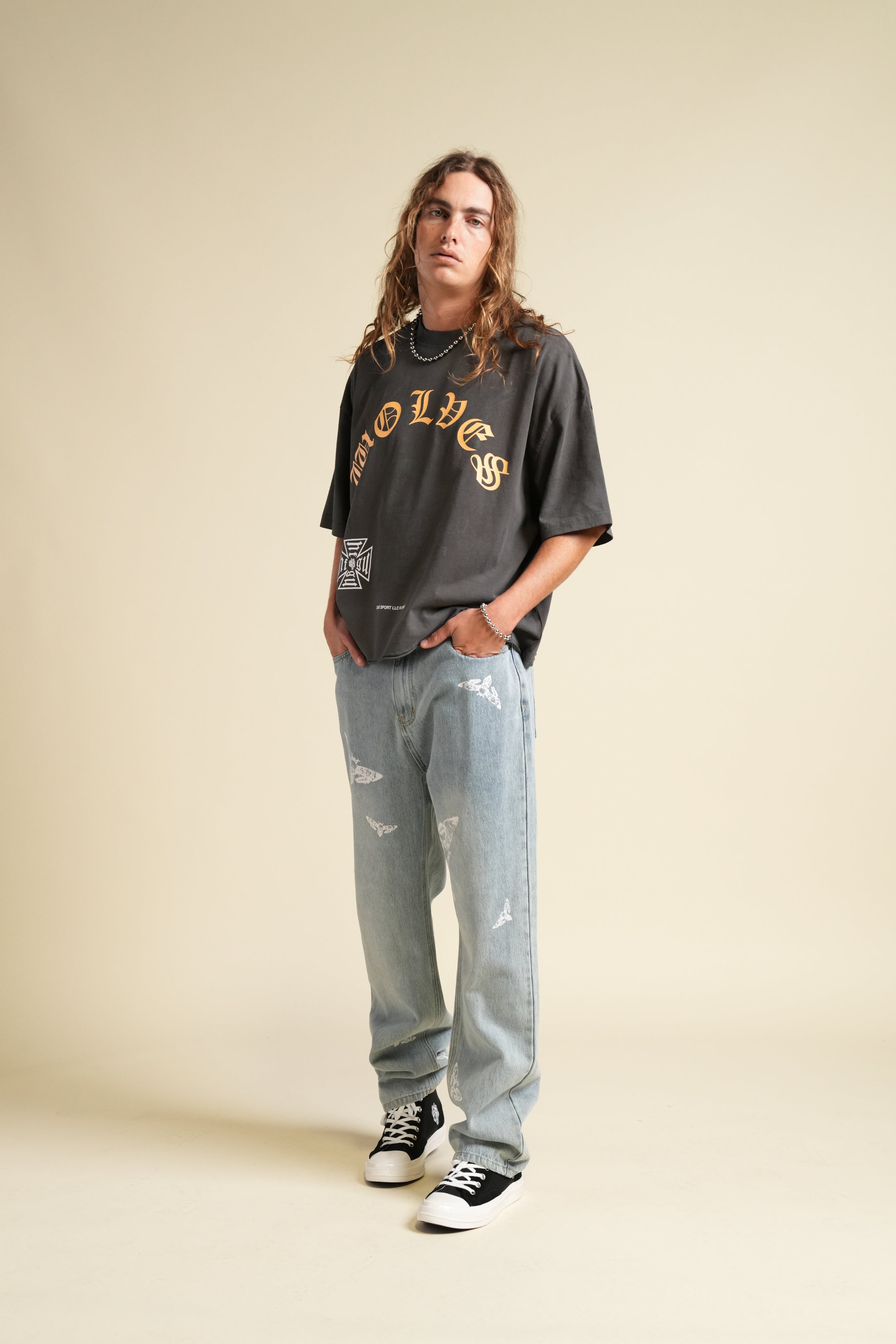 Ohana Wolves Club Grunge Raw Hem Mid Length Tee in Wolf Gray Drift Wash