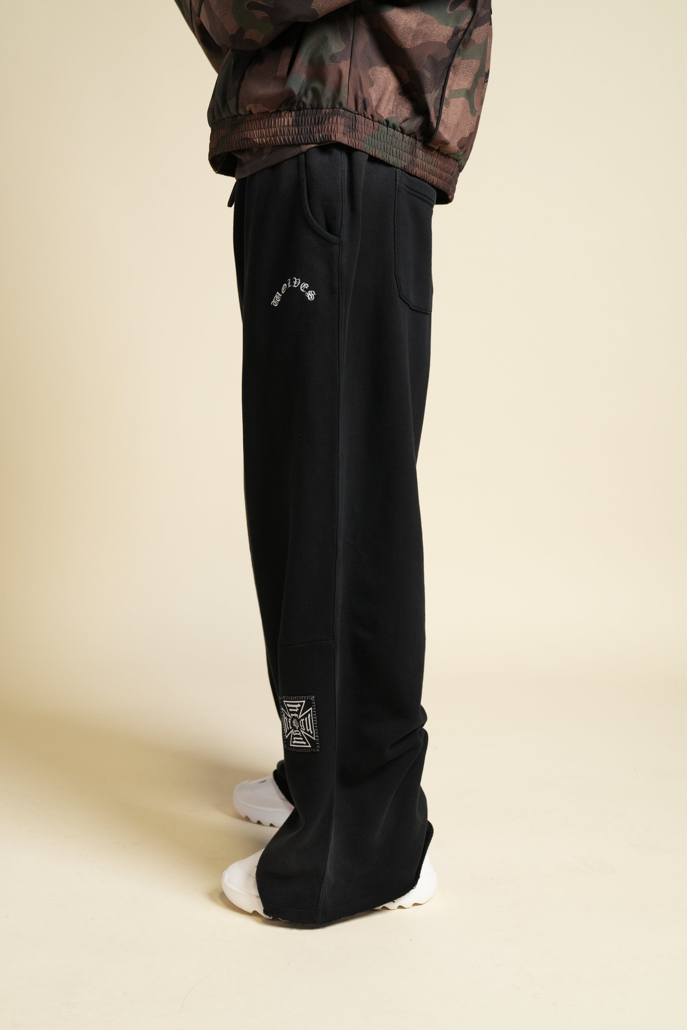 Chopper Patch Moaty Sweat Pants in Black Drift Wash