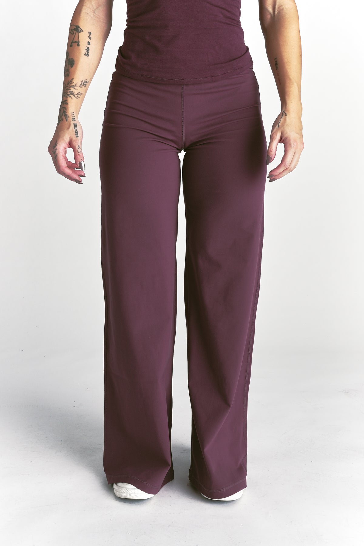 Wolf Wide Leg Energy Pants in Fig