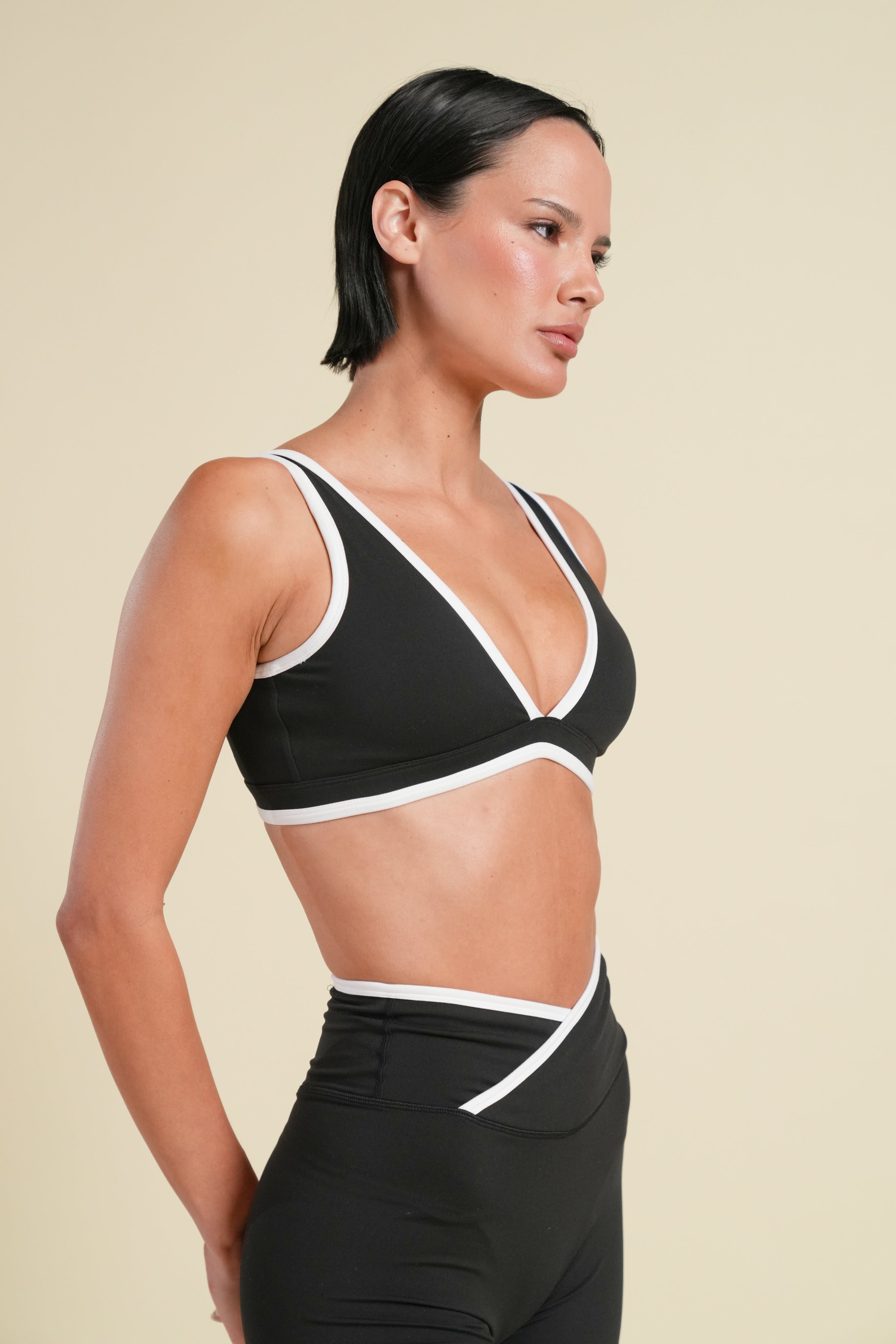 Wolf Contrast "Pearl" Energy Shorts in Black/White