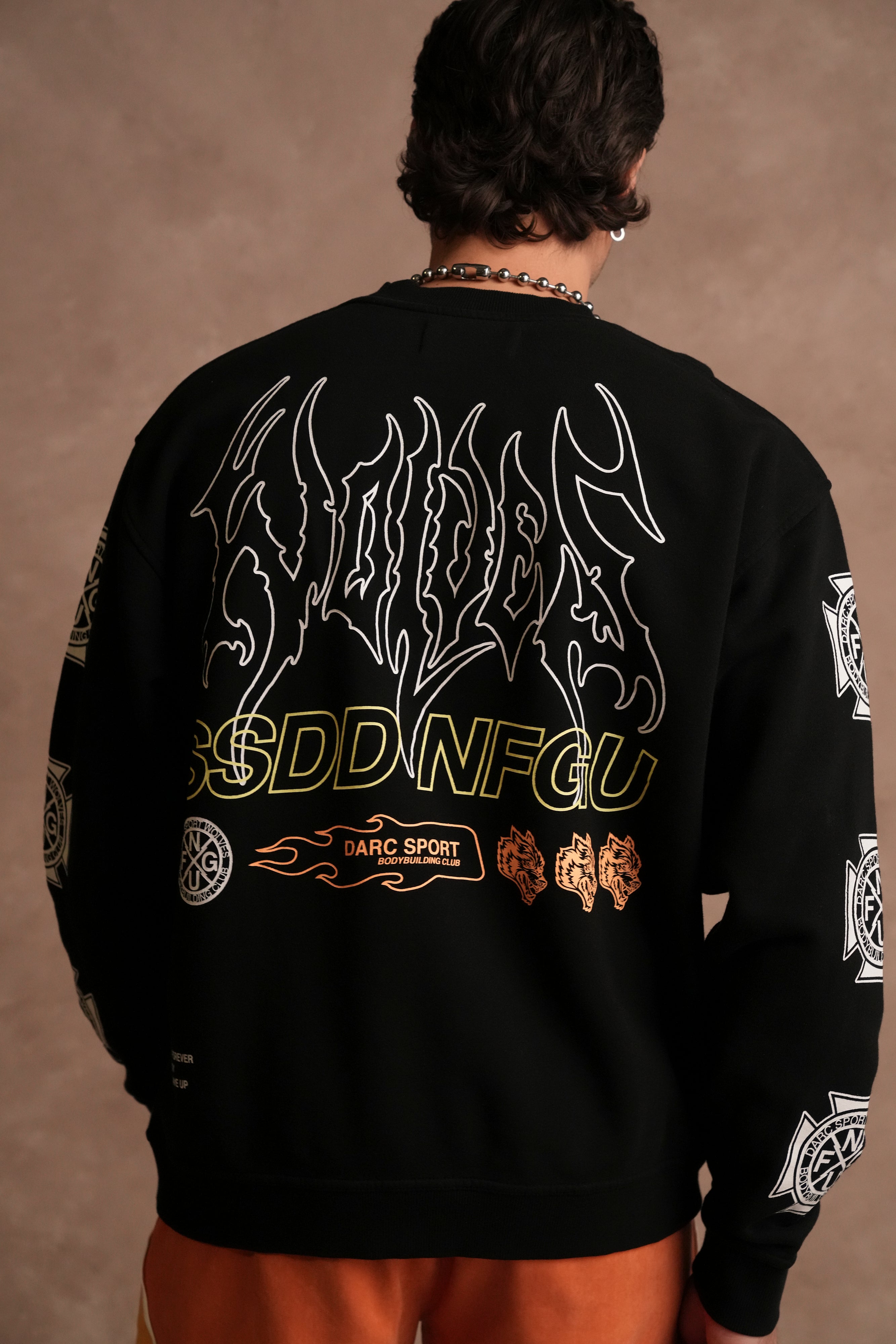 No Limit London Crewneck in Black