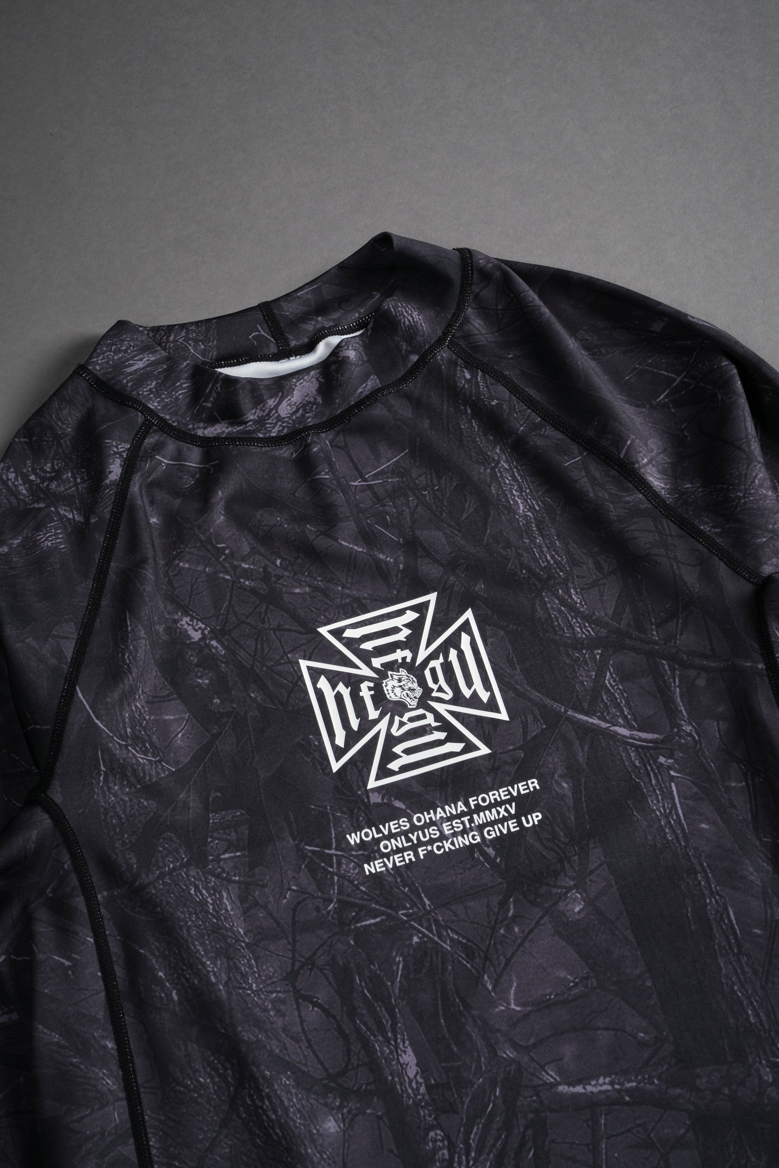 Core Rash Guard in Darc Driftwood Forest Camo