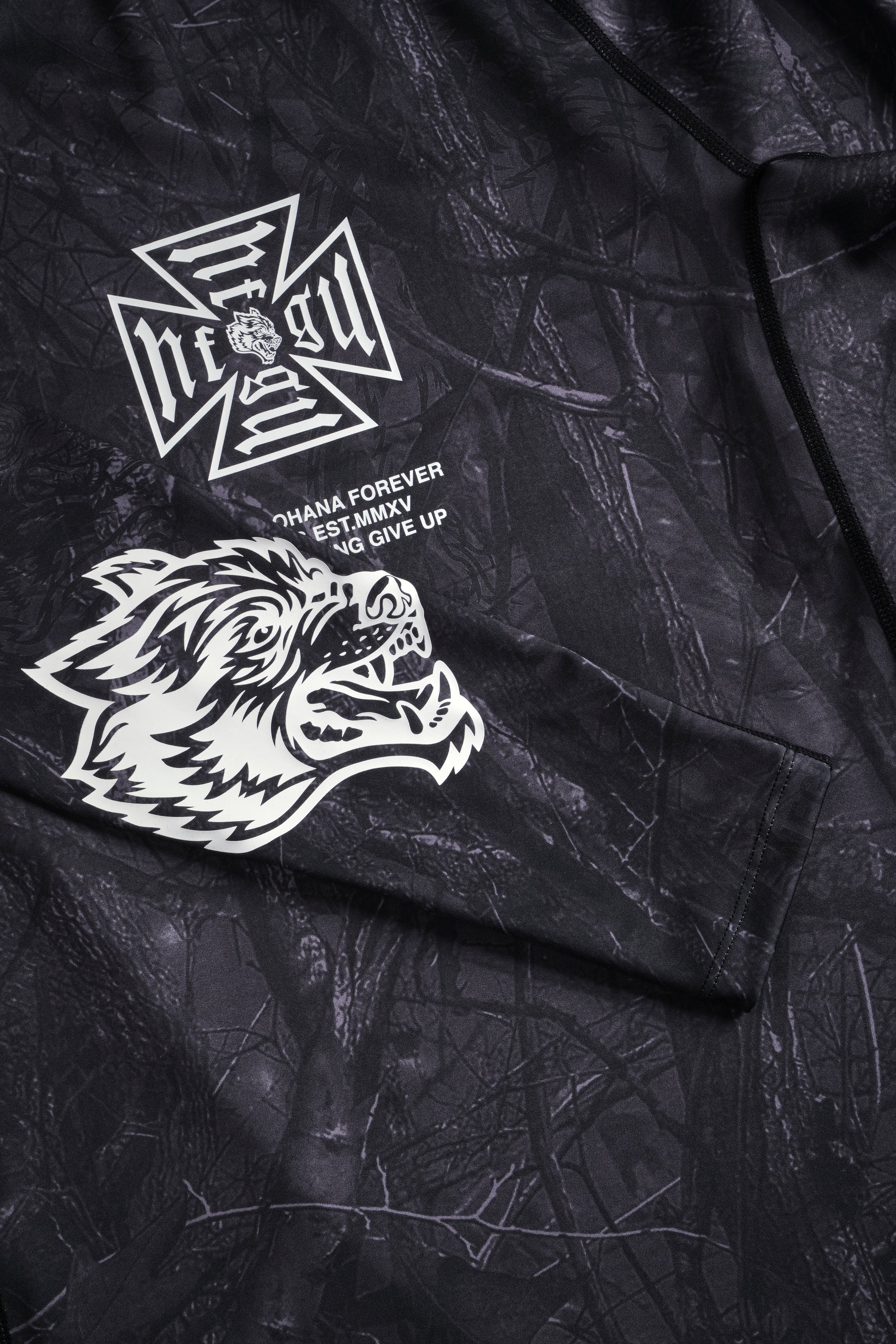 Core Rash Guard in Darc Driftwood Forest Camo