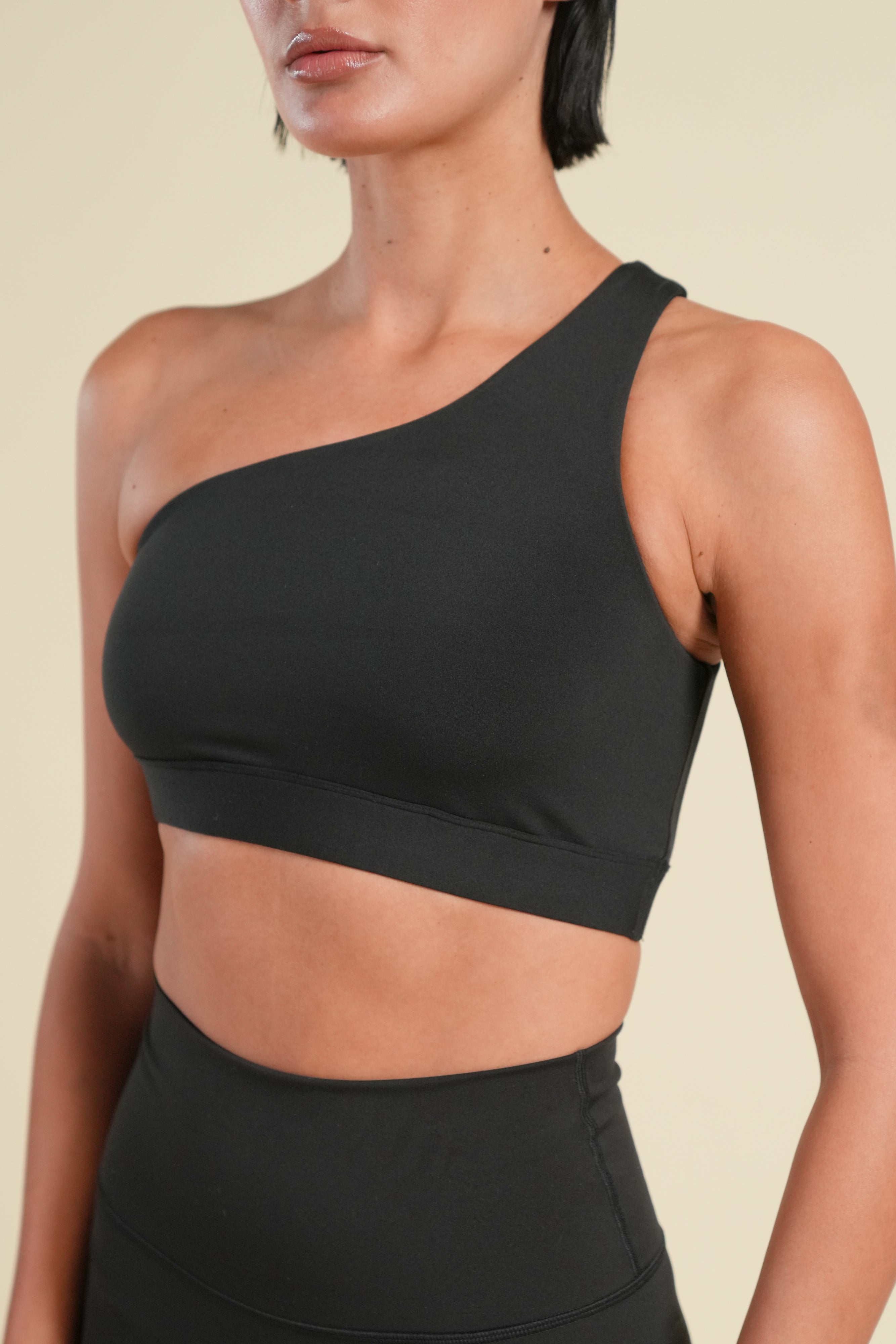 Wolf One Shoulder Bra in Black