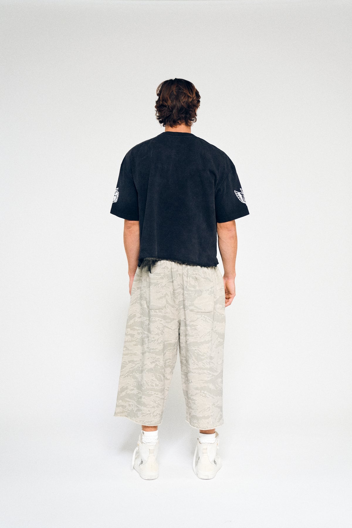 Dual Capri Sweat Pants In Lush Digital Camo
