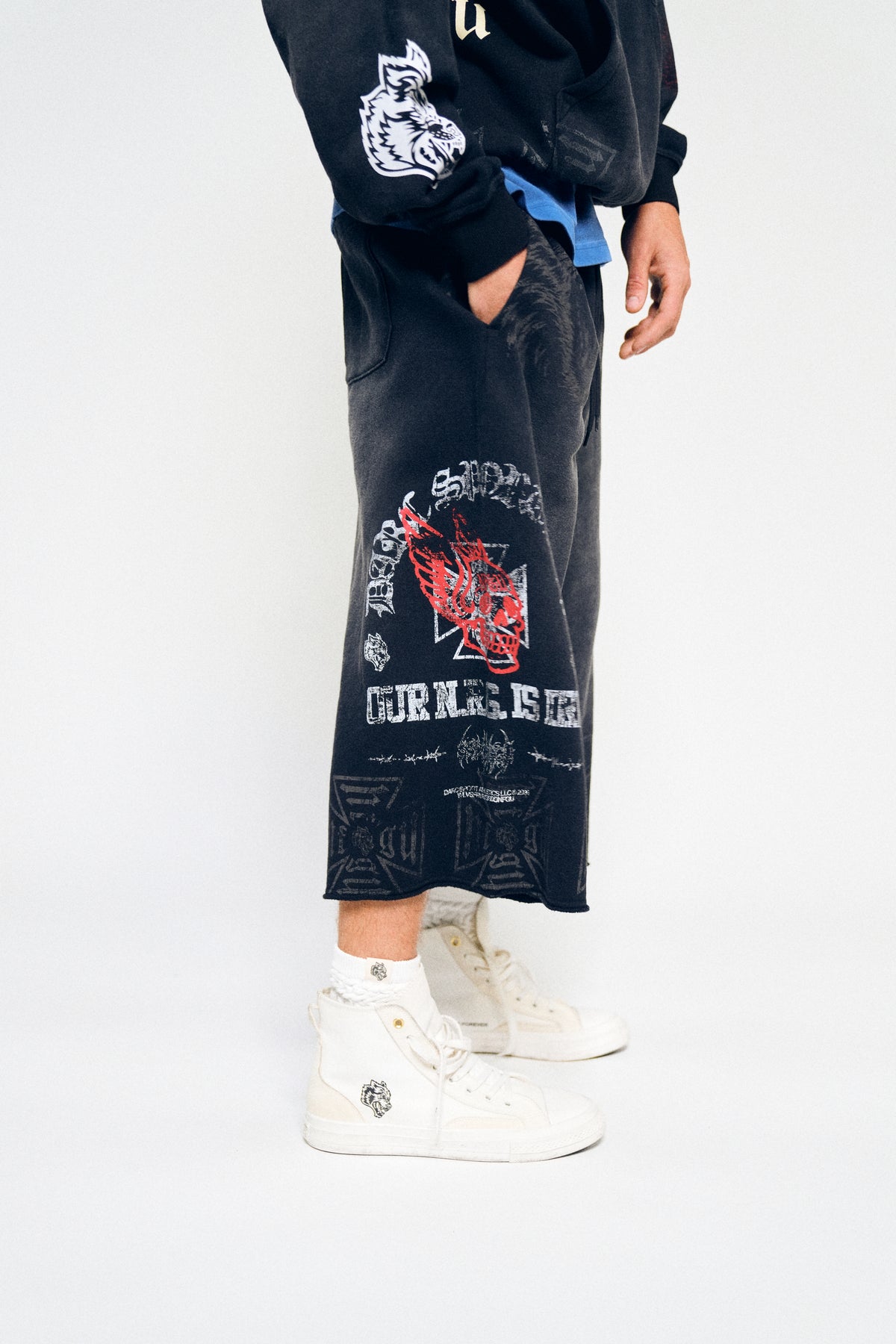 IRL Capri Sweat Pants In Black Super Sun Fade