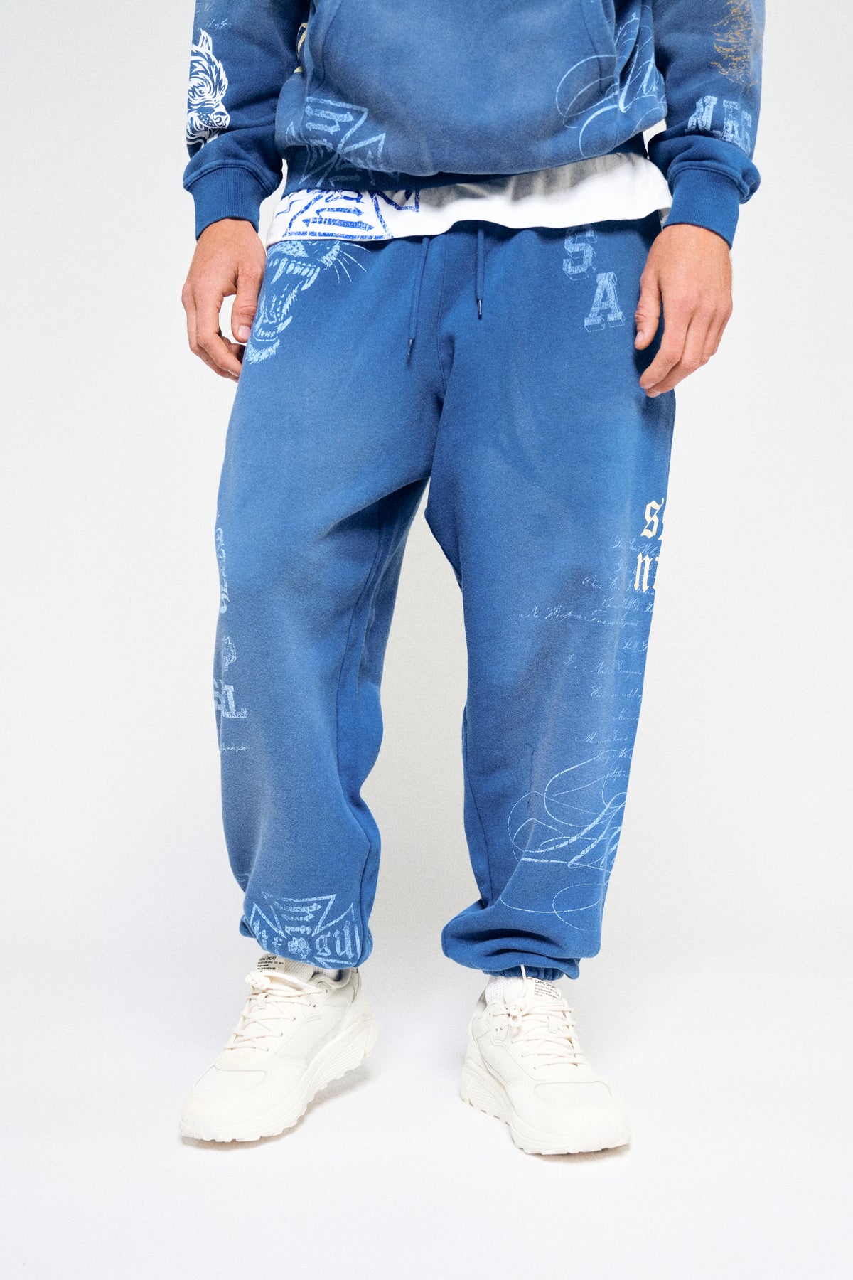 IRL Lightweight Lounger Sweat Pants In Darc Cobalt Super Sun Fade