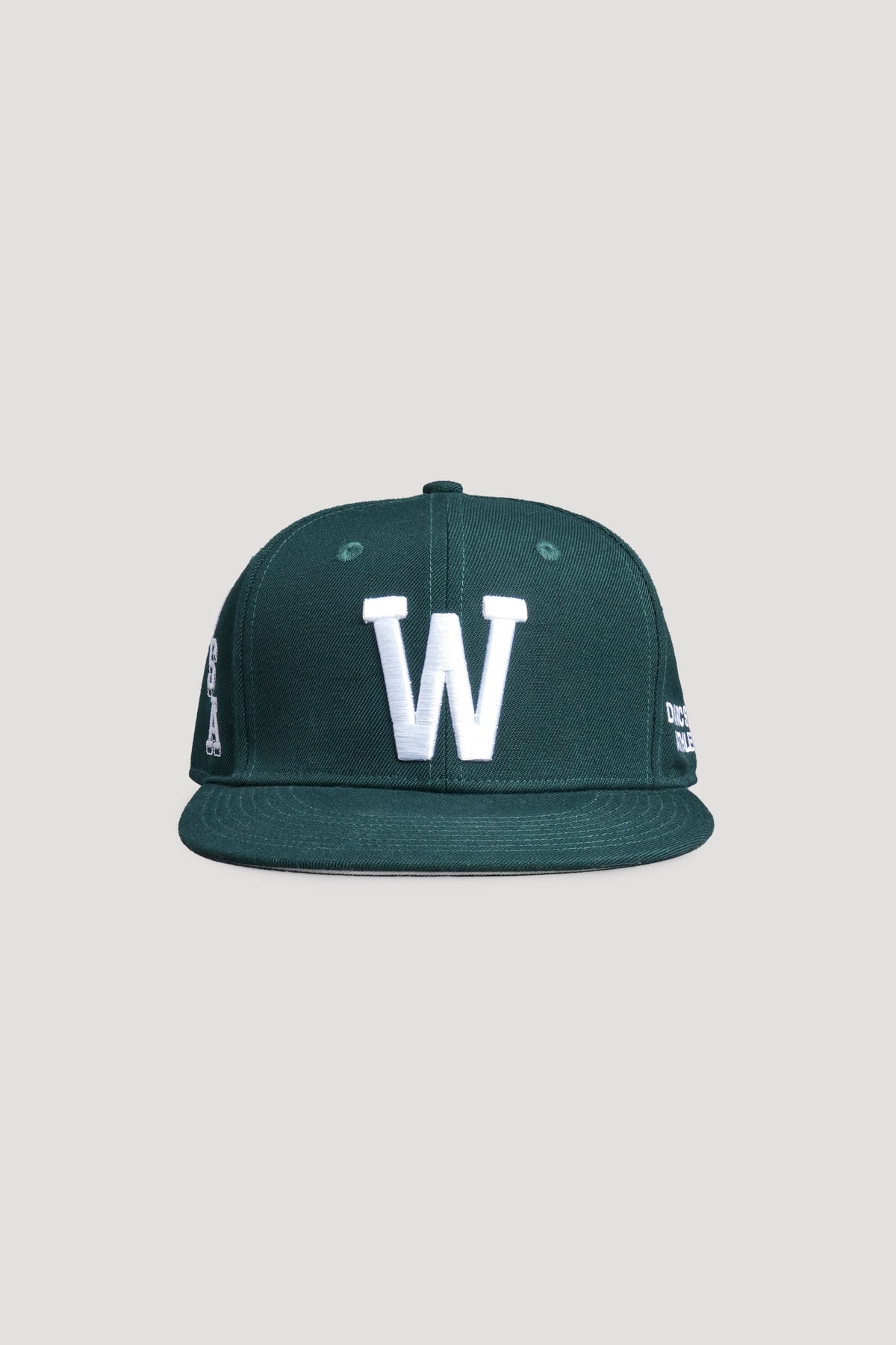 W Athletics Fitted Cap in Forest Pine