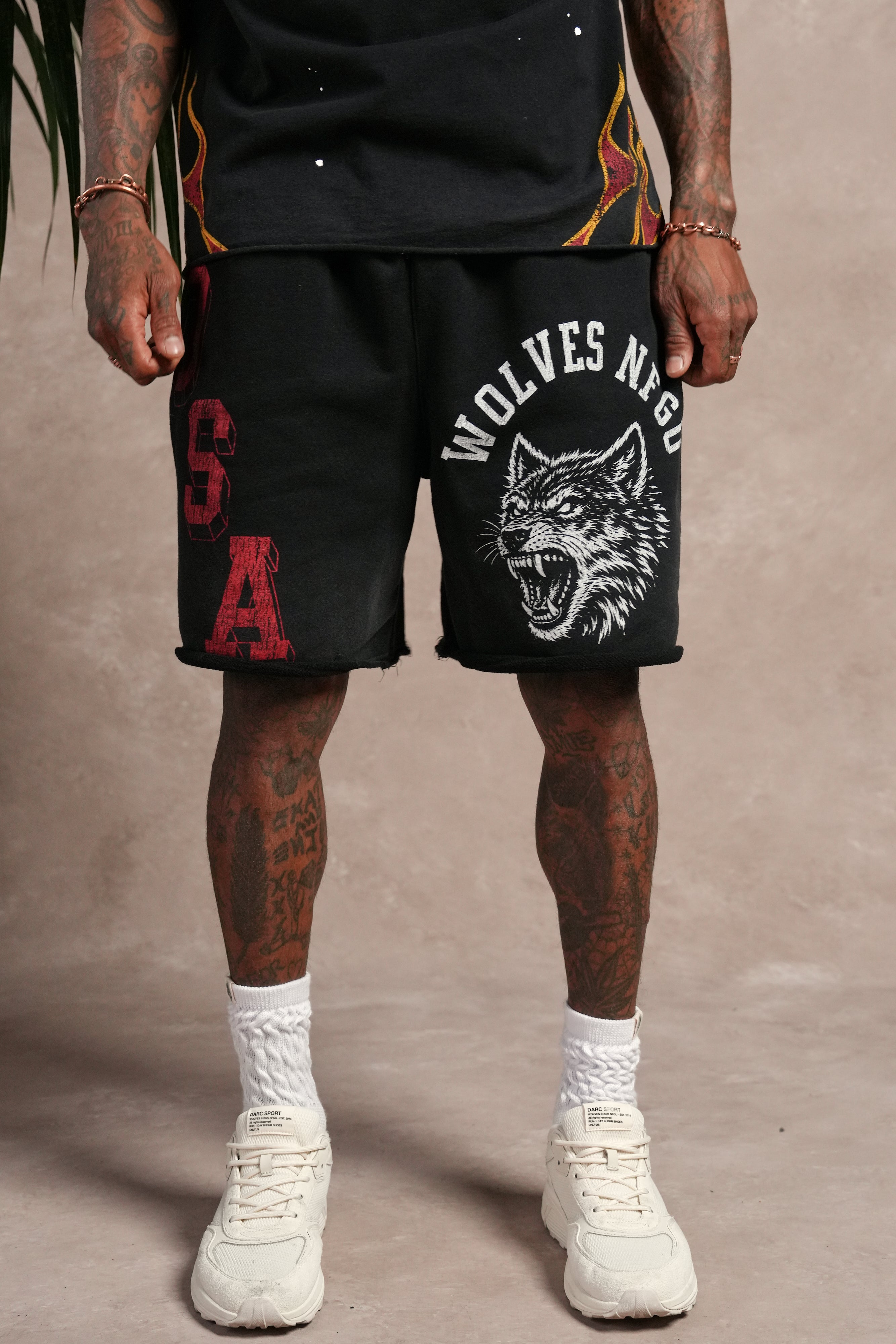 Wolves Athletics Grunge Brock Sweat Short in Black Drift Wash