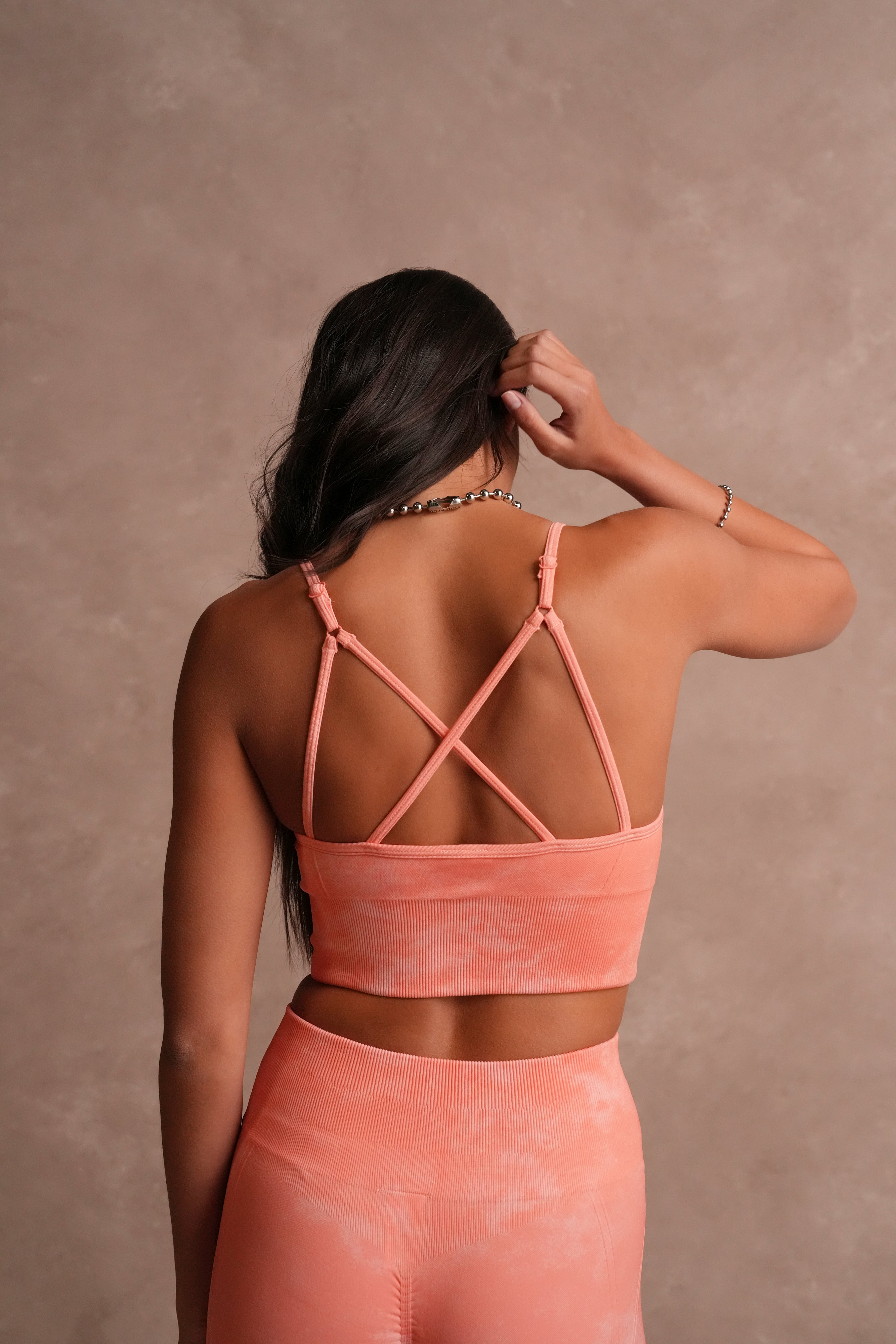 Ohana 2024 "Everson Seamless" Huxley Bra in Neon Coral Sun Fade