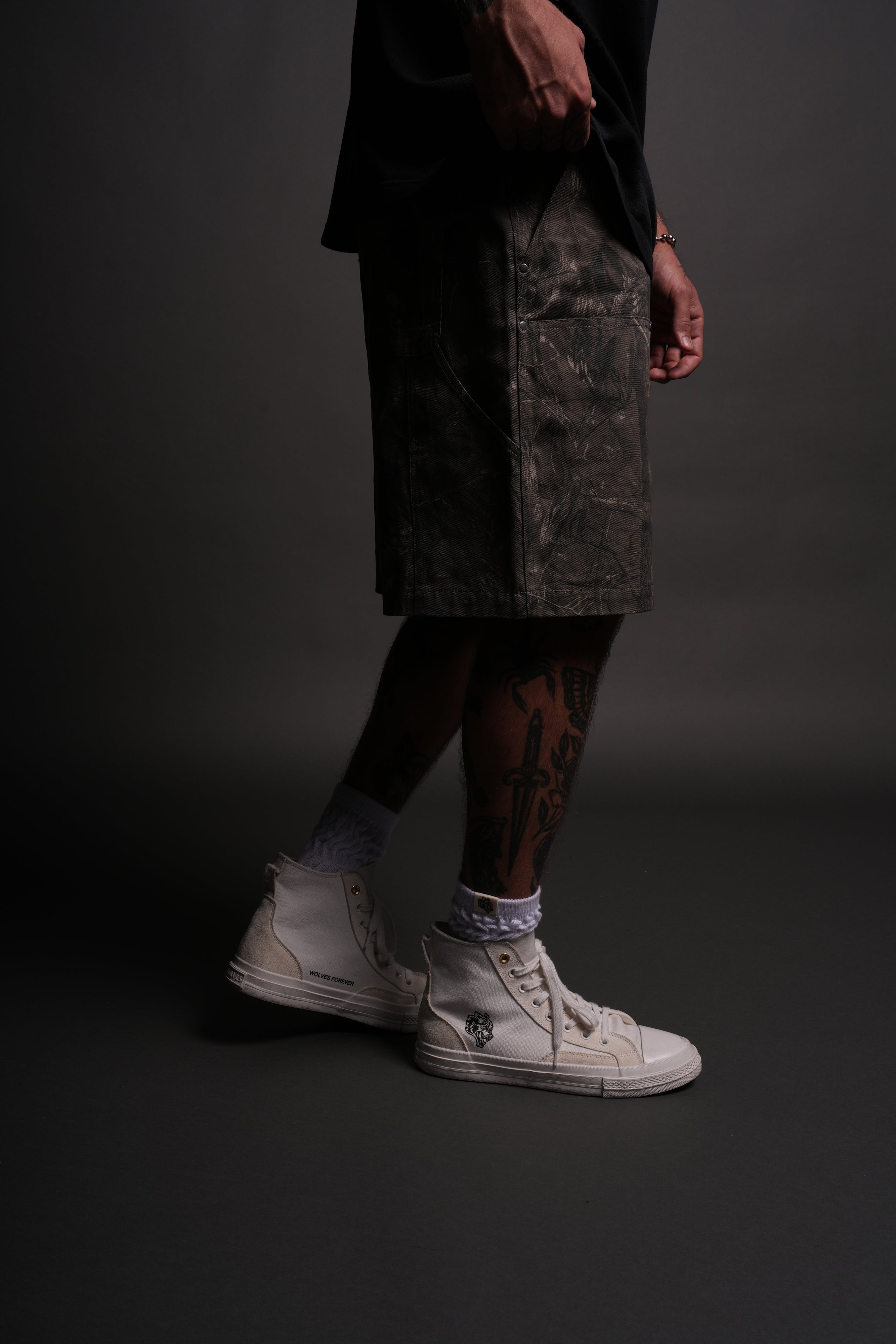 Wolf Chopper Oversized Clark Utility Shorts in Dusk Moss Driftwood Forest Camo