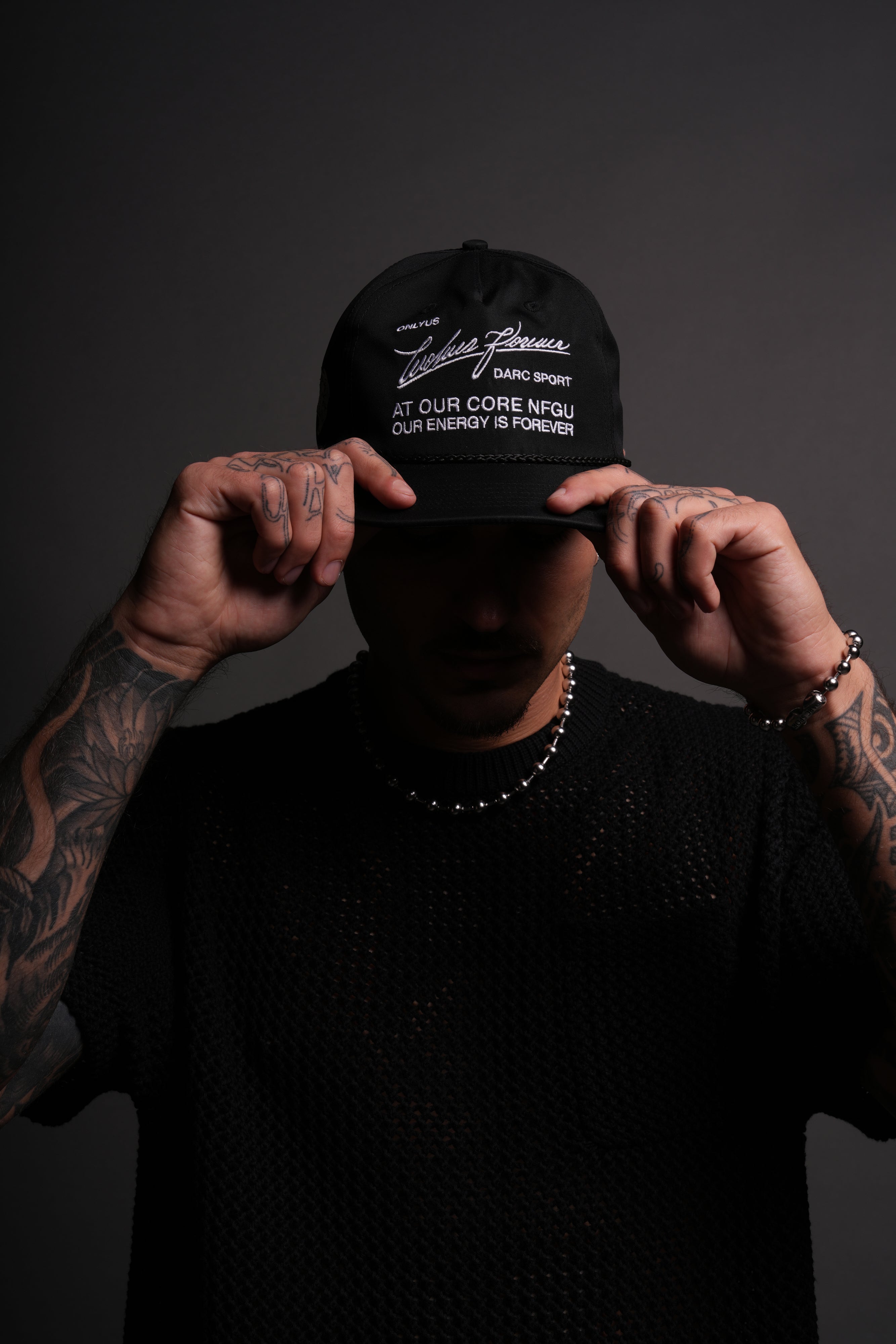 At Our Core Paradise Hat in Black