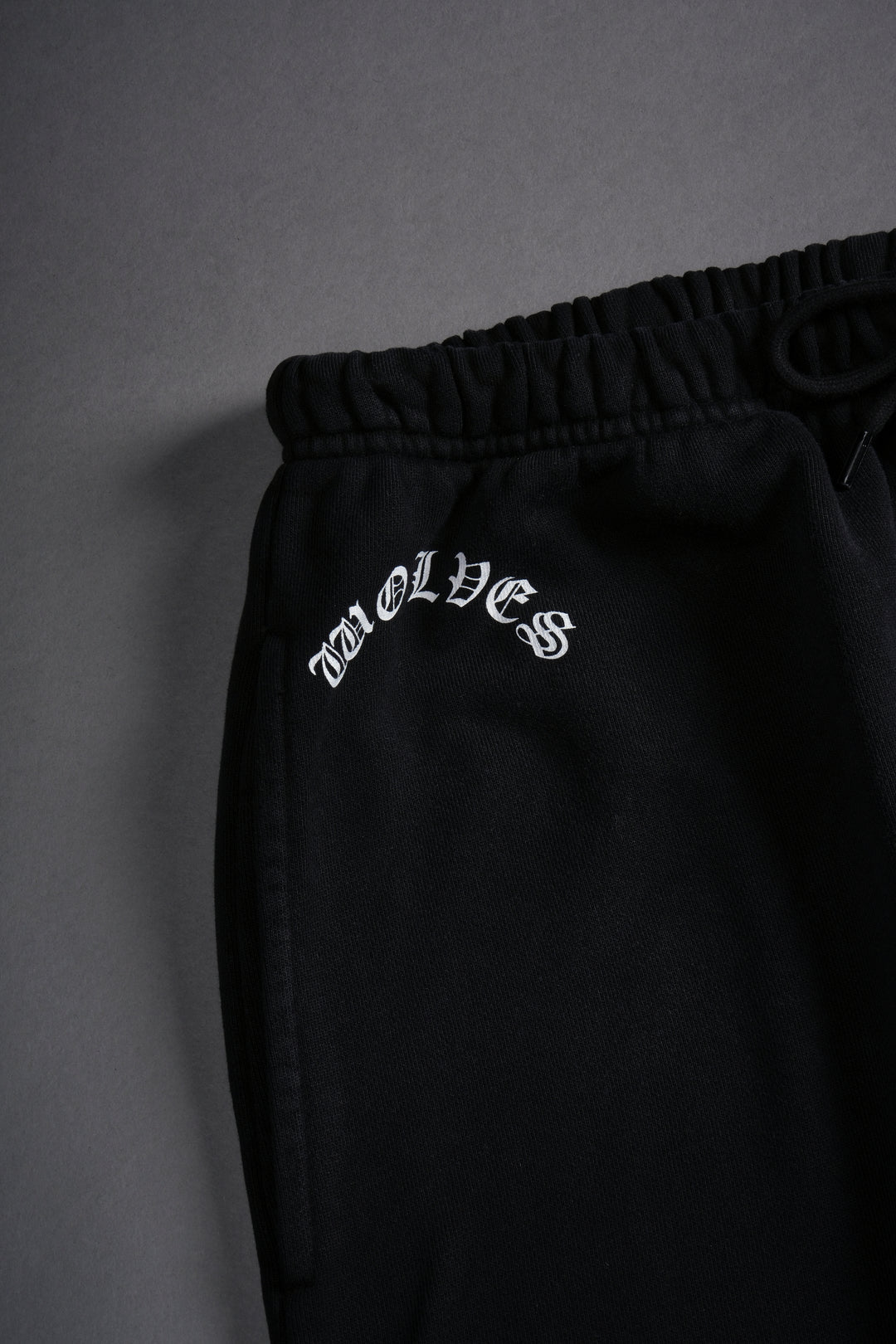 Core Lounger Sweat Pants in Black Drift Wash