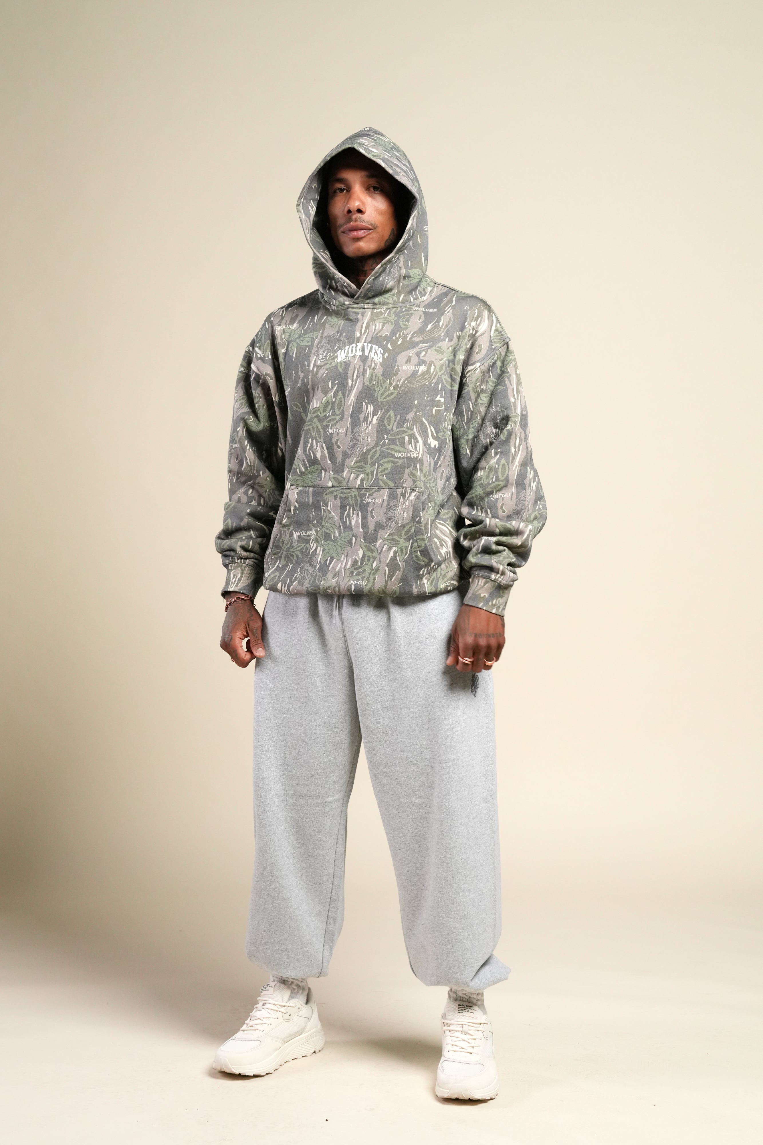 パーカー darc sport PREMIUM HOODIE CAMO/CREAM Loyalty Forever 