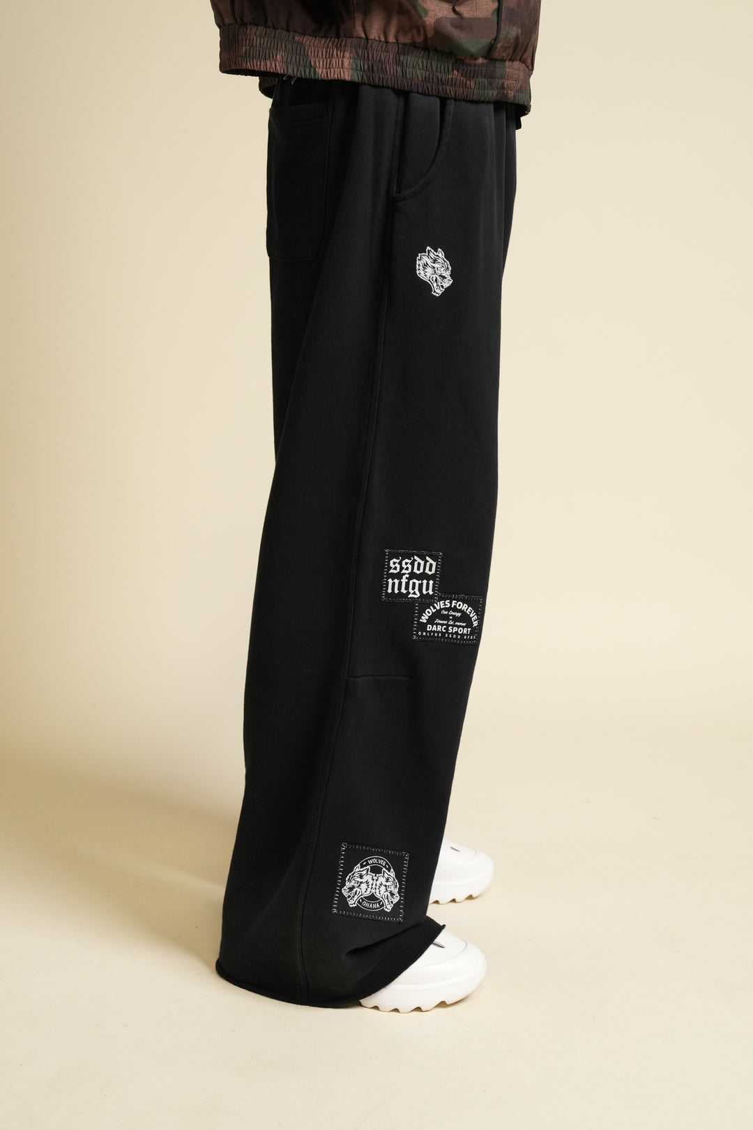 Chopper Patch Moaty Sweat Pants in Black Drift Wash