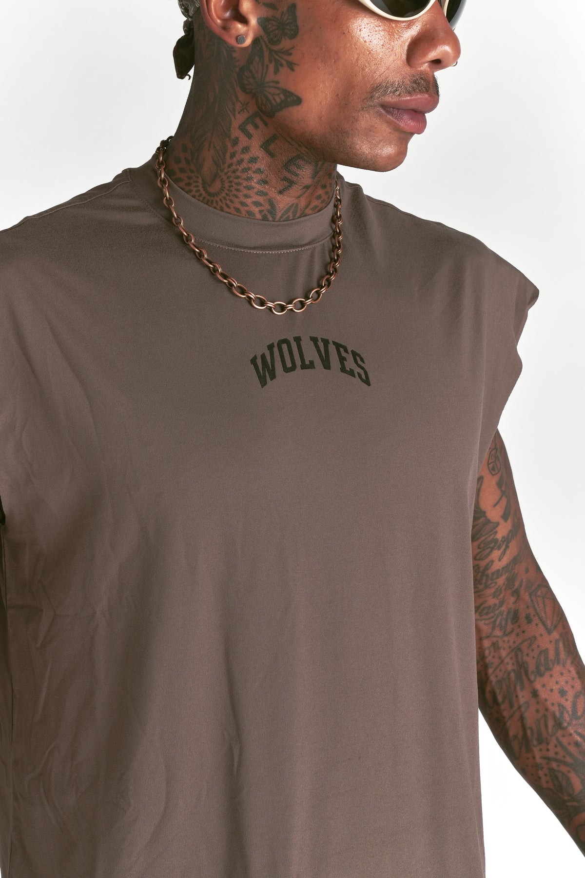 Loyalty Forever "Dry Wolf" Cropped Muscle Tee in Mojave Brown