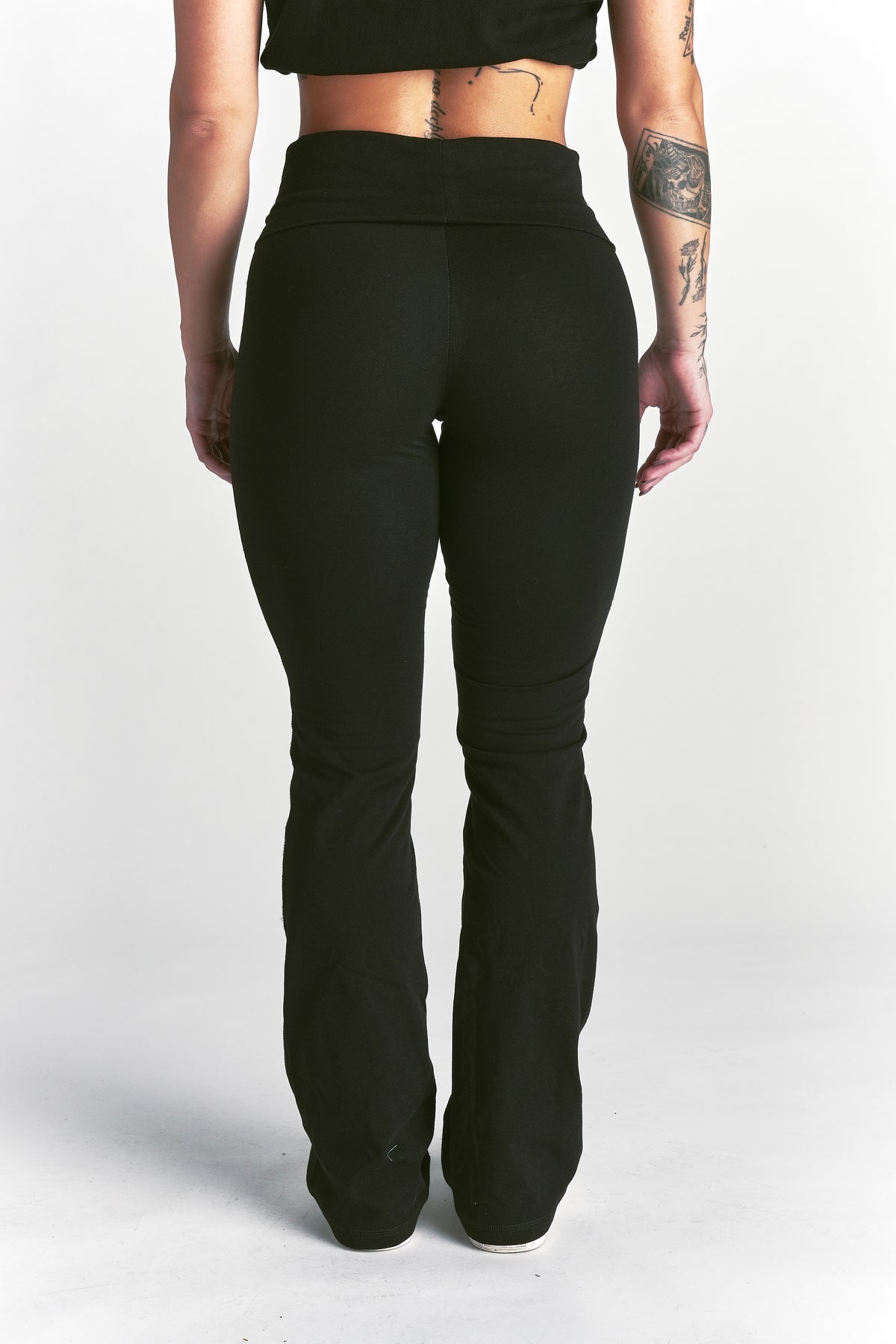 Forever Mark "Romy" Foldover Pants in Black