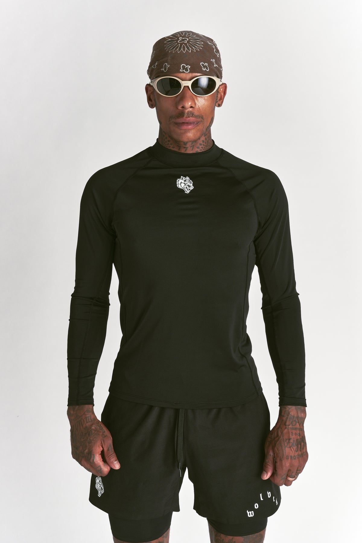 Wolf Chopper Rash Guard in Black