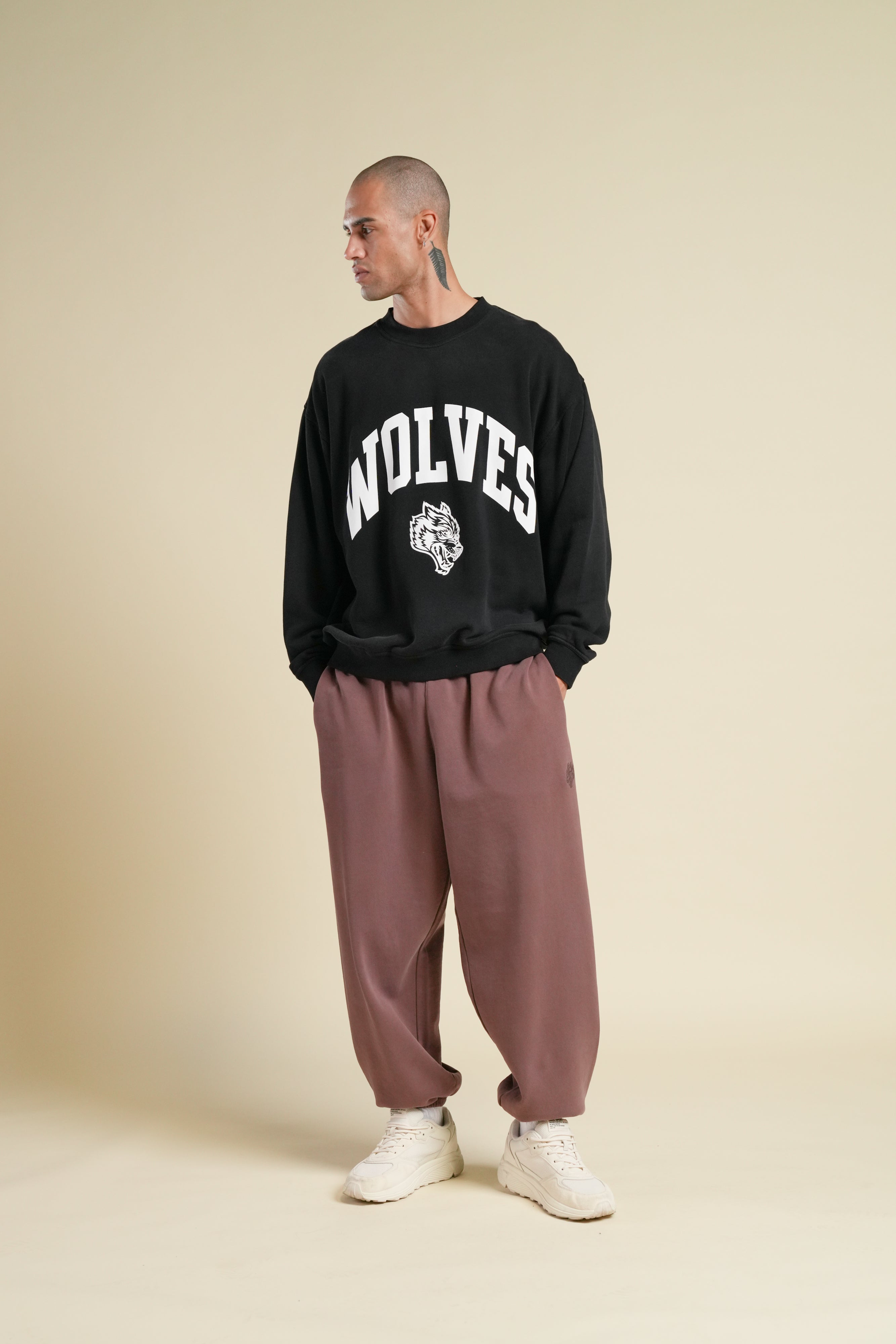 ダルクスポーツ　Alpha Wolf London Crewneck Loyalty London Unisex Crewneck in Wolf Gray/Orange – DarcSport