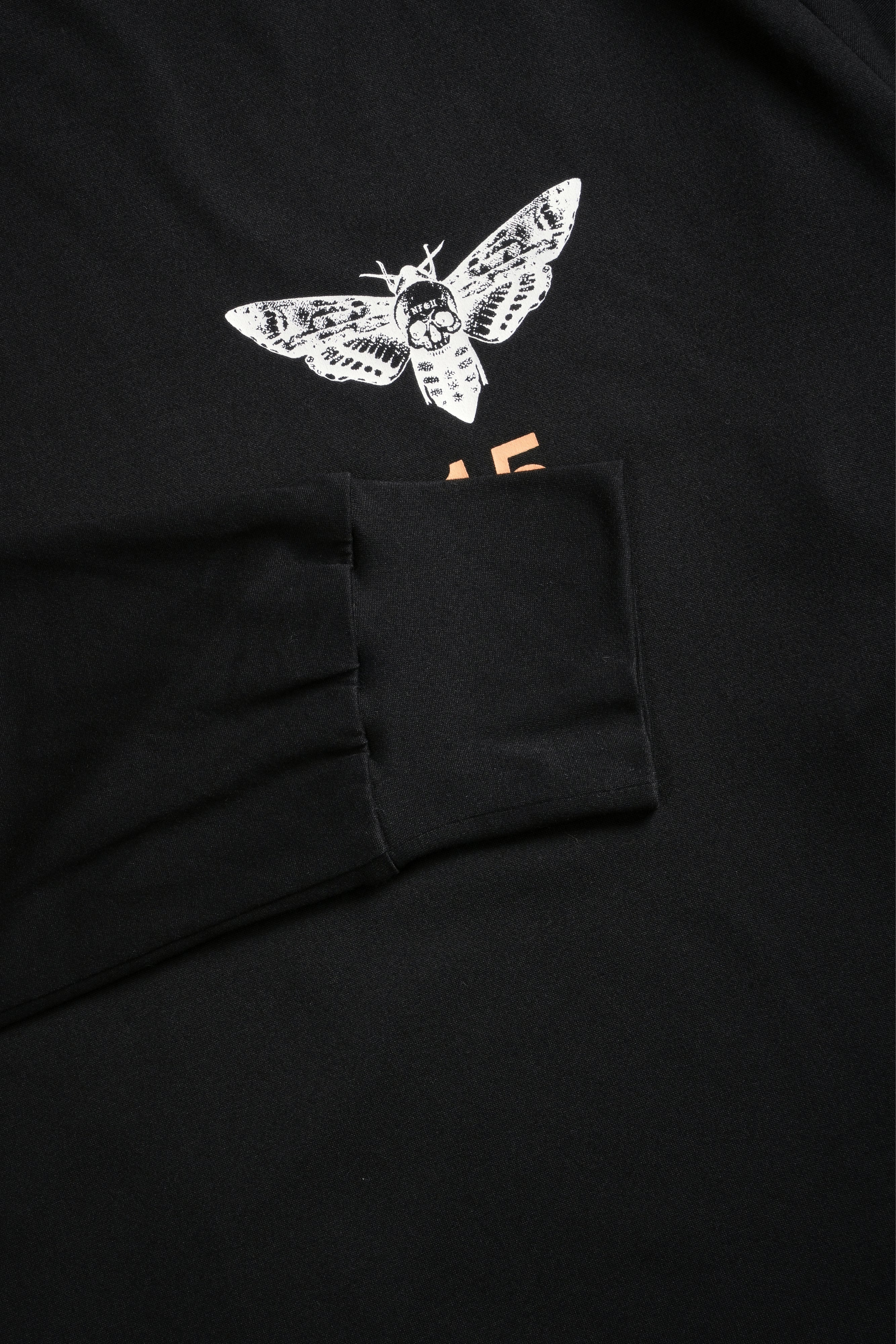 Ohana 2024 "Dry Wolf" Raglan L/S Tee in Black