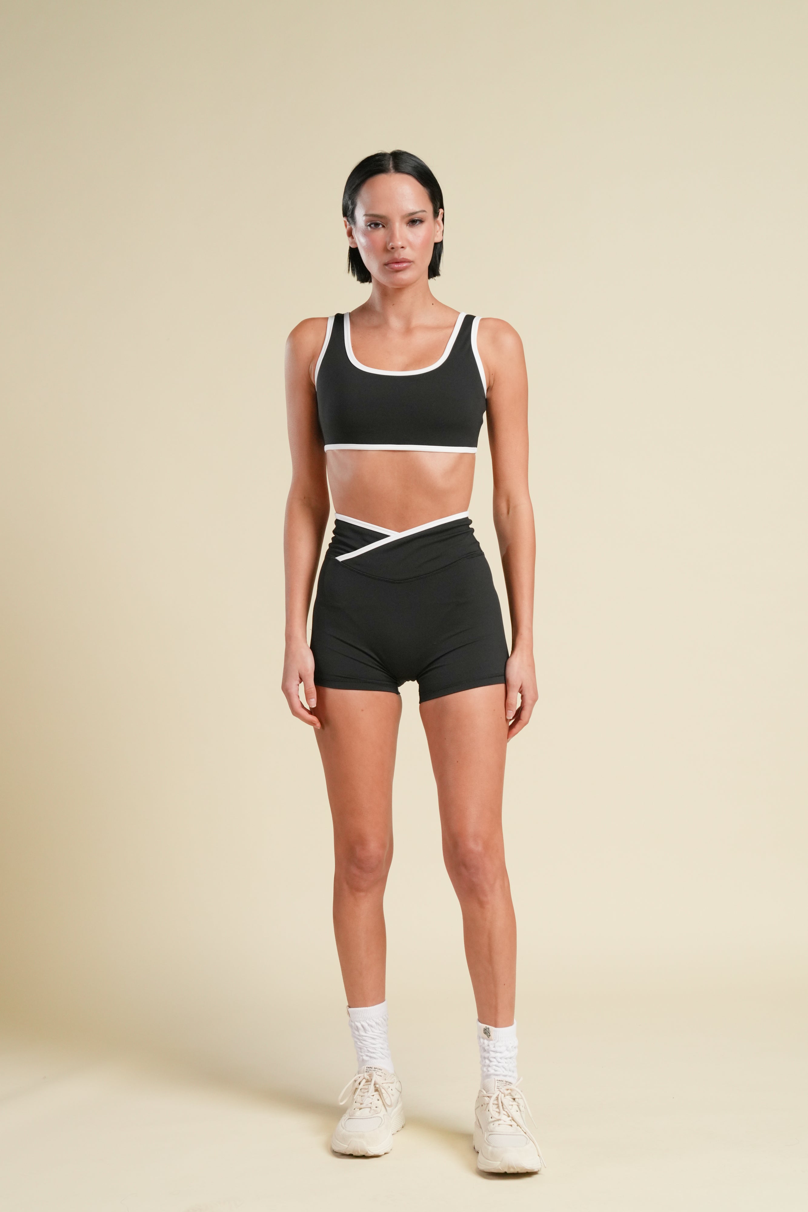 Wolf Contrast "Kate" Energy Bra in Black/White