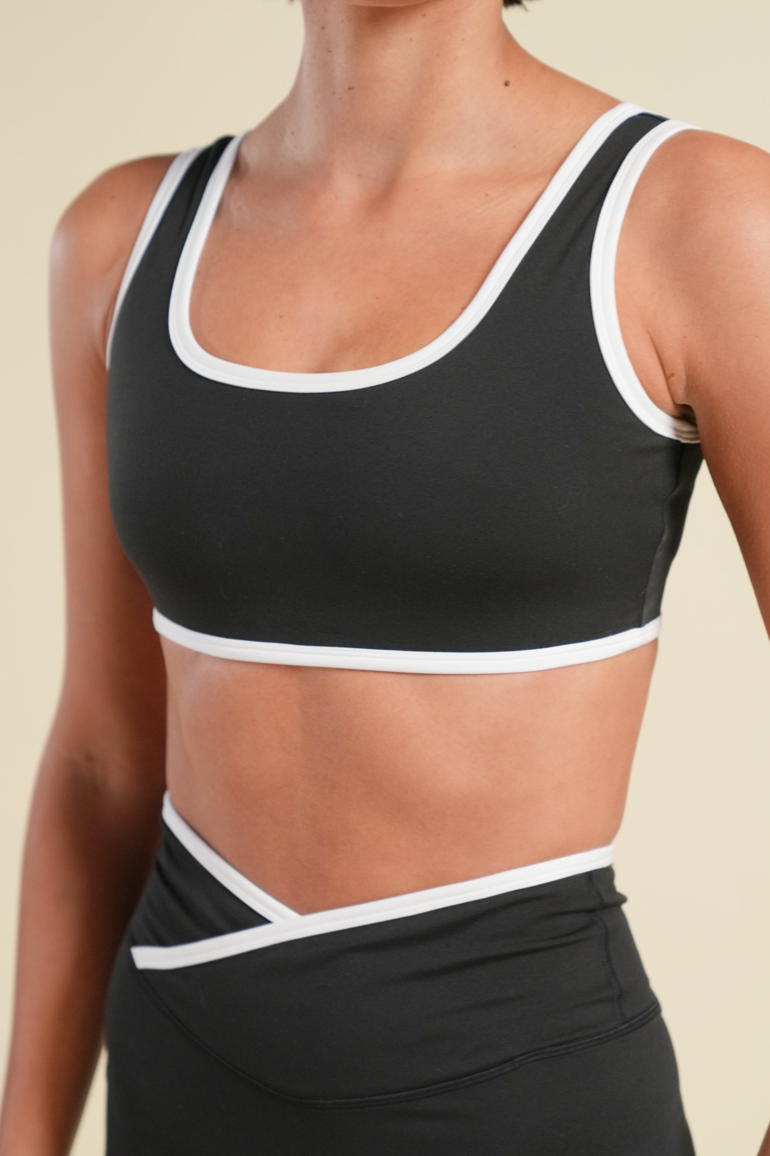Wolf Contrast "Kate" Energy Bra in Black/White
