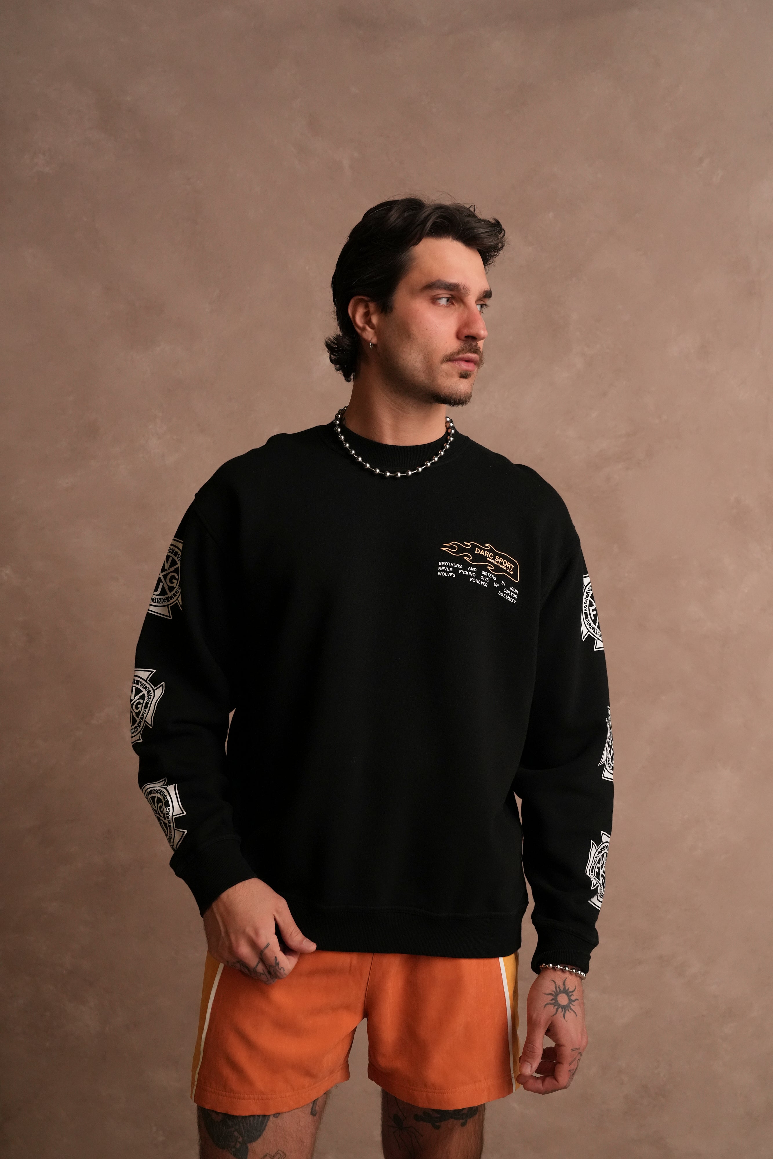 No Limit London Crewneck in Black