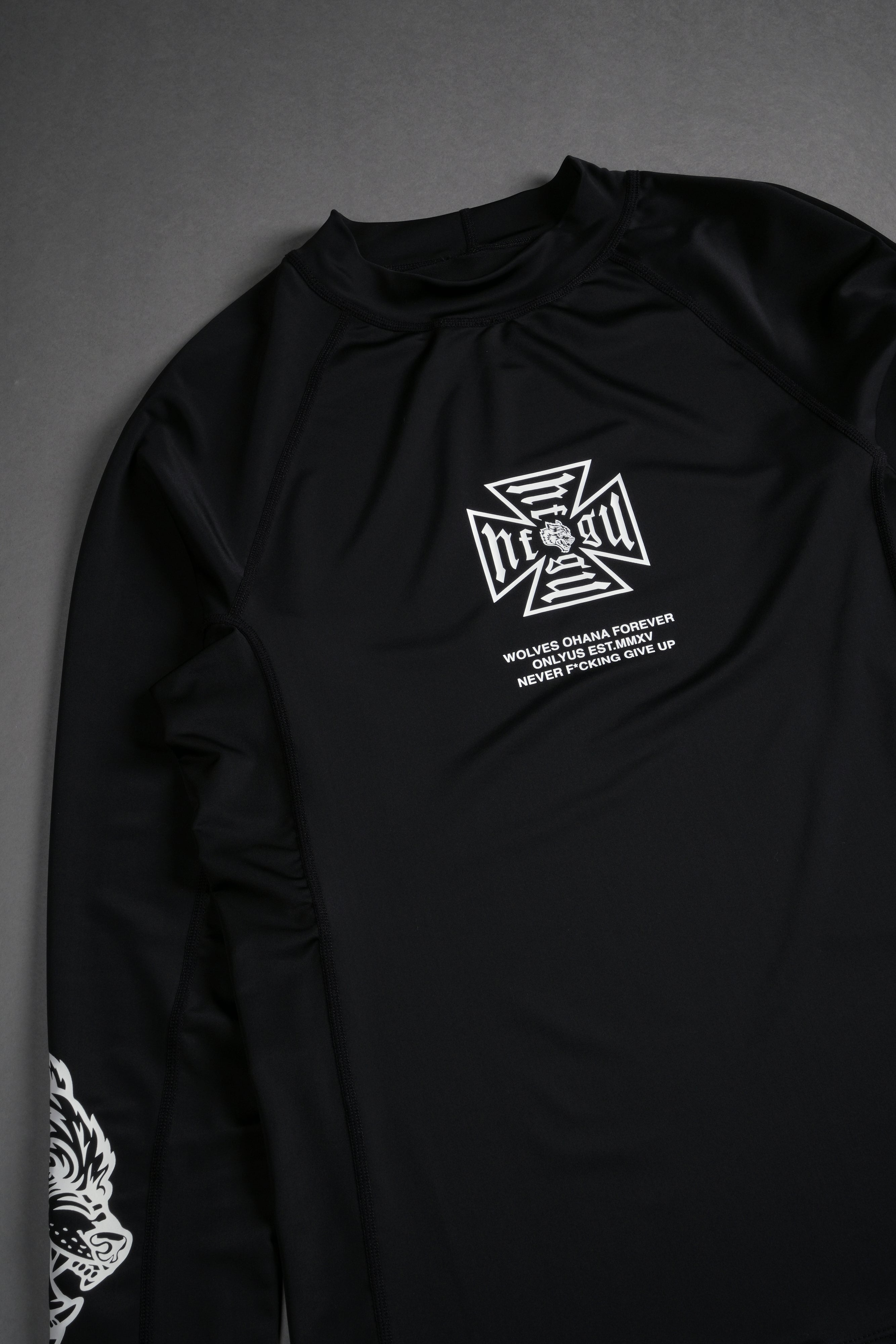 Core Rash Guard in Black
