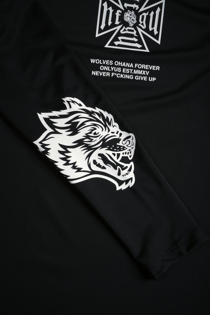 Core Rash Guard in Black